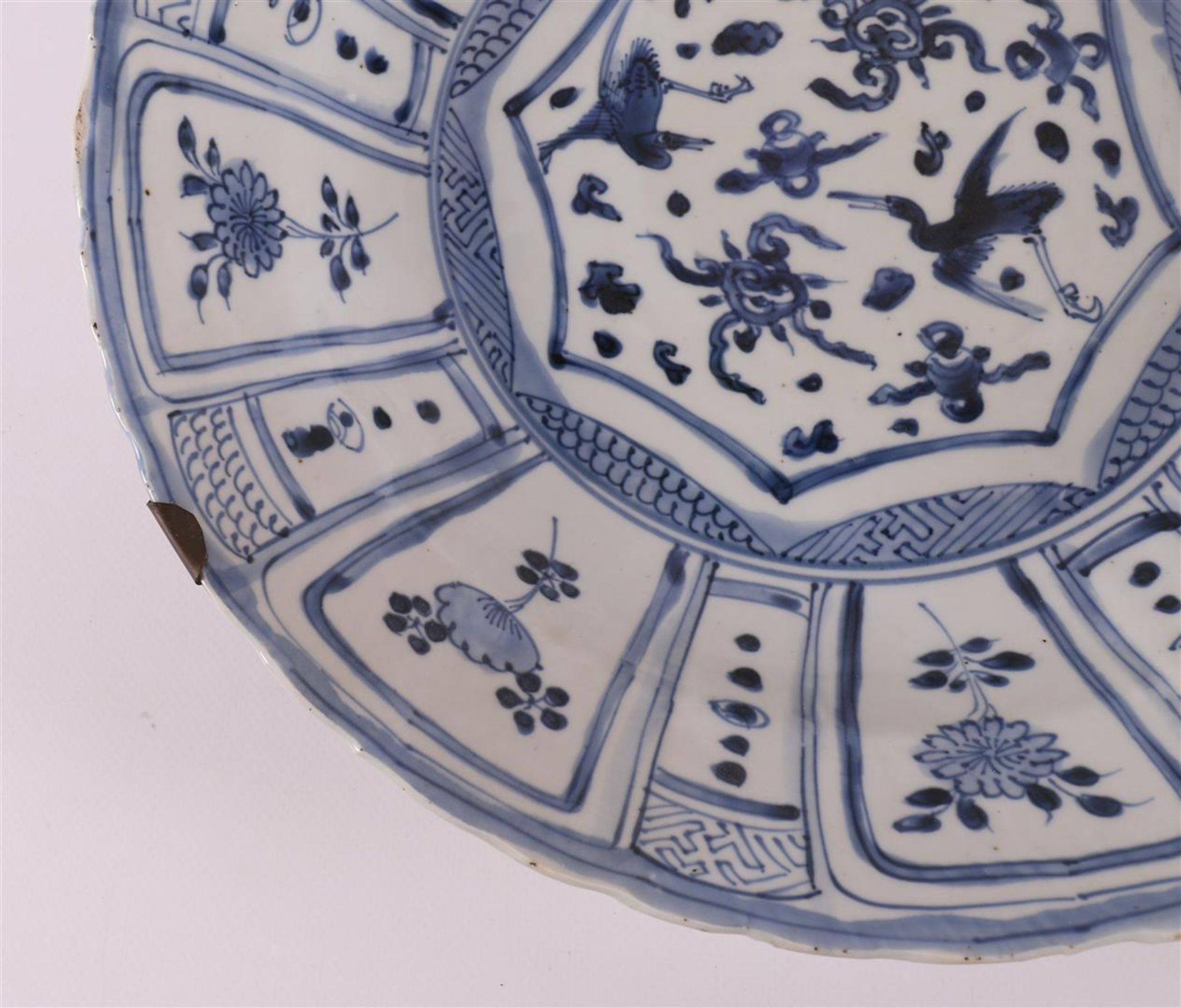 A kraak porcelain dish, China, Wanli, Ming dynasty, around 1600. - Bild 5 aus 10