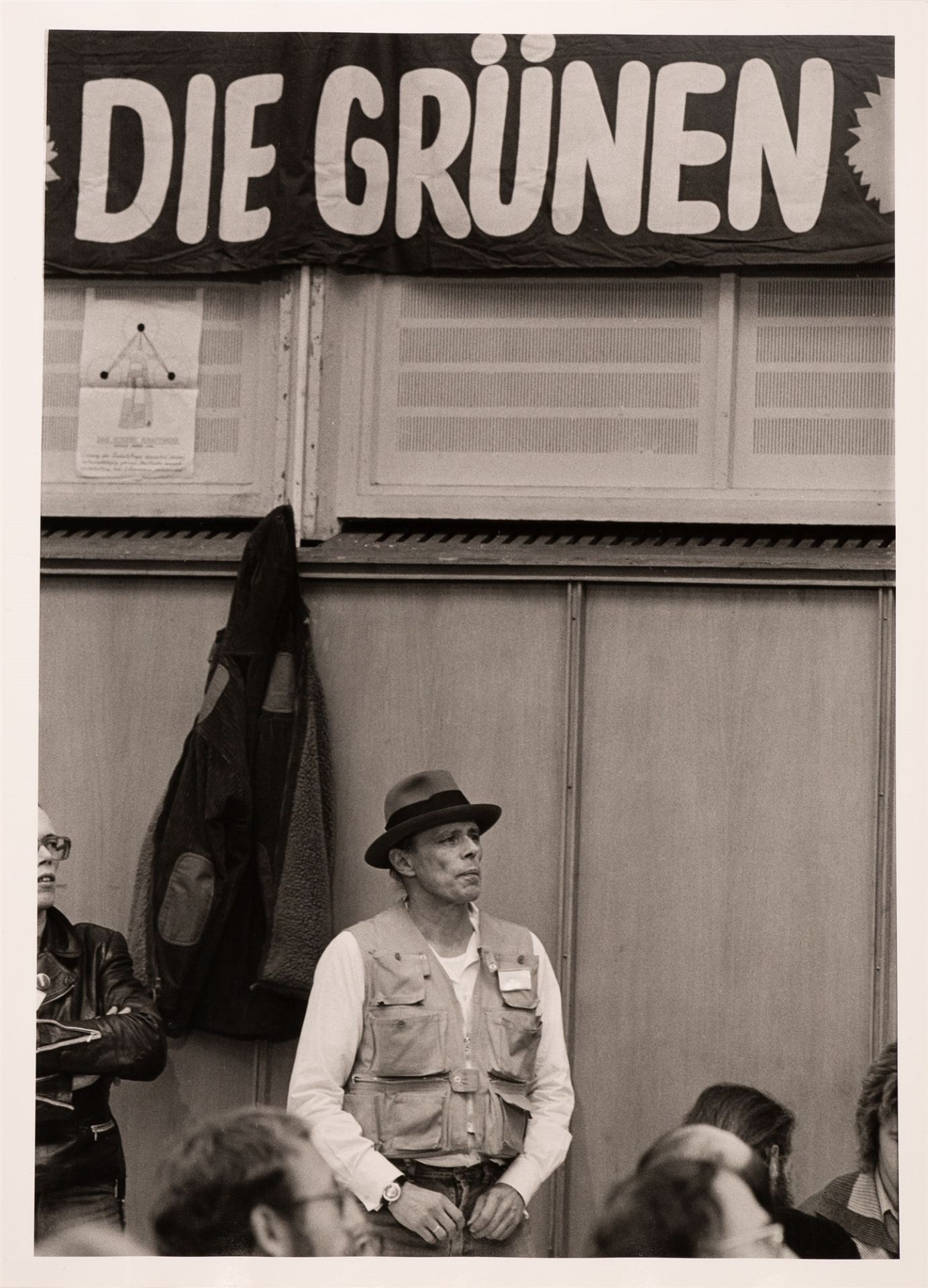 Joseph Beuys / Barbara Klemm. 1. Parteitag der Grünen, Karlsruhe. 1980.