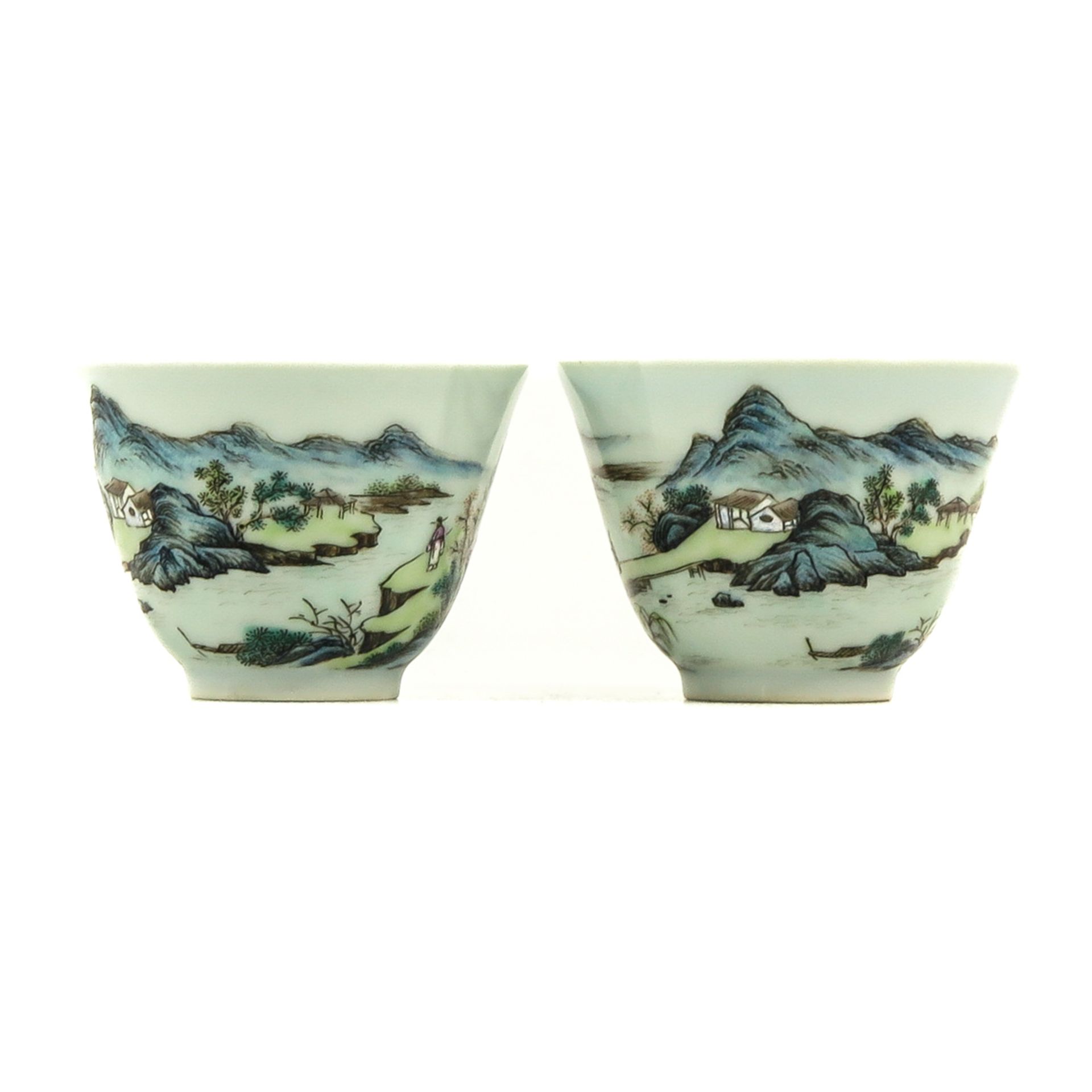 A Pair of Famille Rose Cups - Image 3 of 9