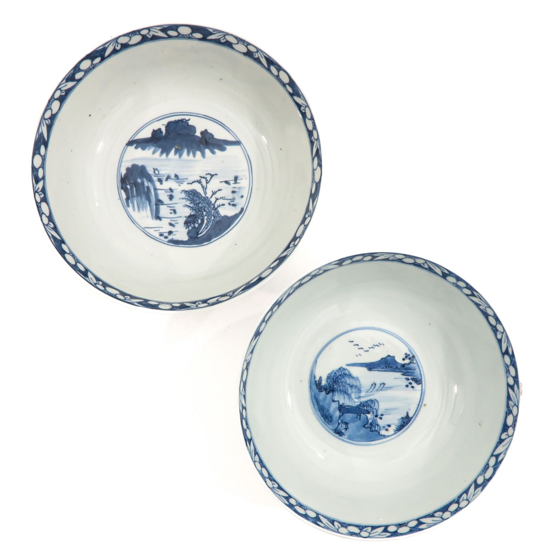 A Lot of 2 Blue and White Bowls - Image 5 of 10