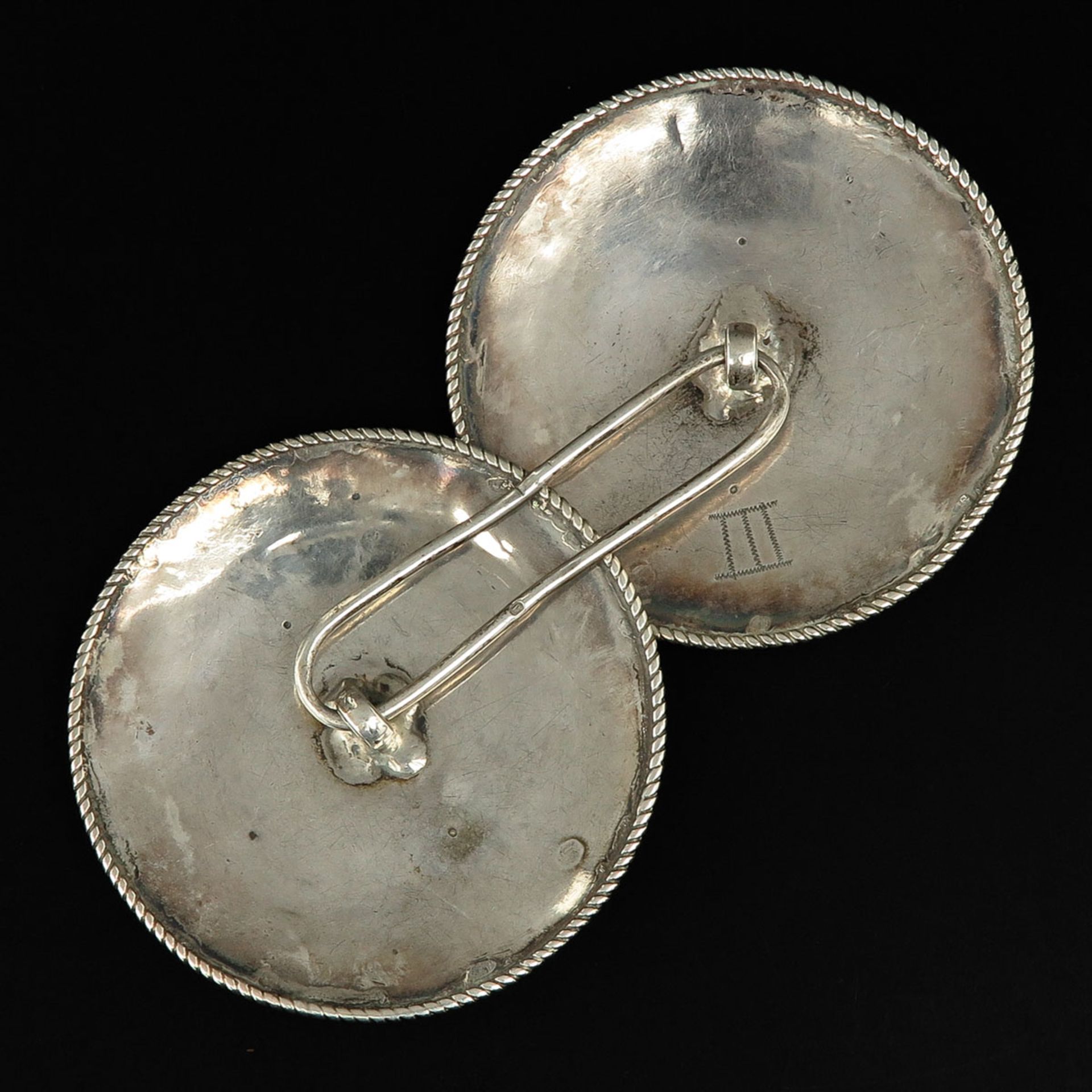 A Pair of Silver Broekstukken - Image 2 of 4