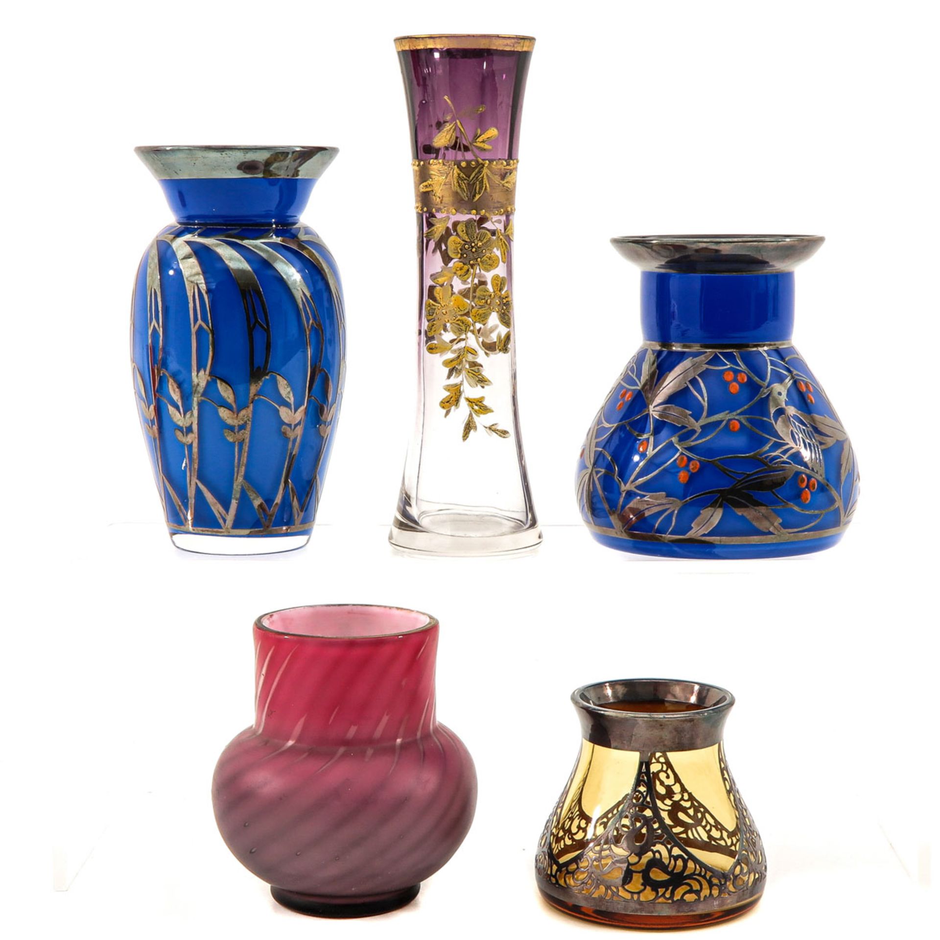 A Collection of 5 Vases - Image 3 of 10