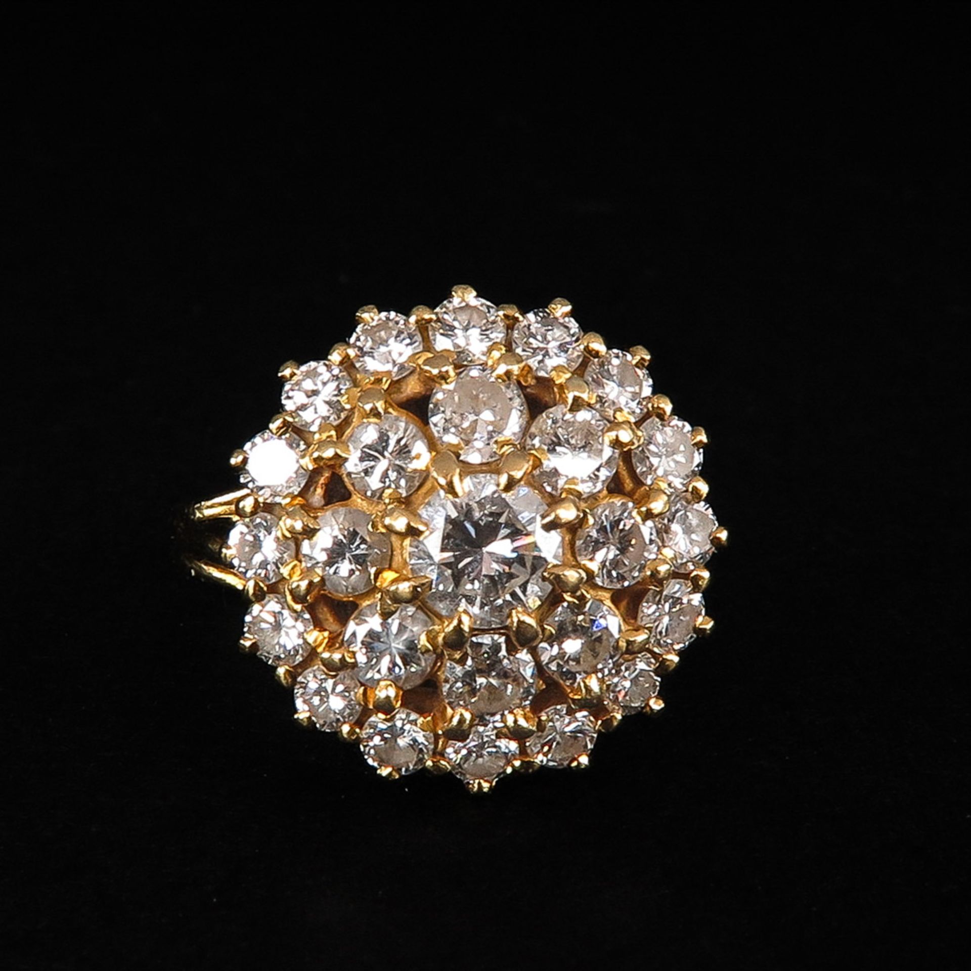 A 22KG Ladies Diamond Ring - Image 2 of 4