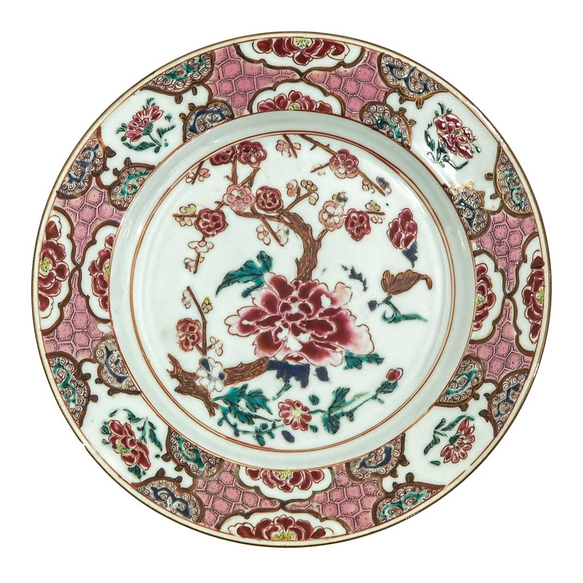 A Series of 3 Famille Rose Plates - Bild 3 aus 10