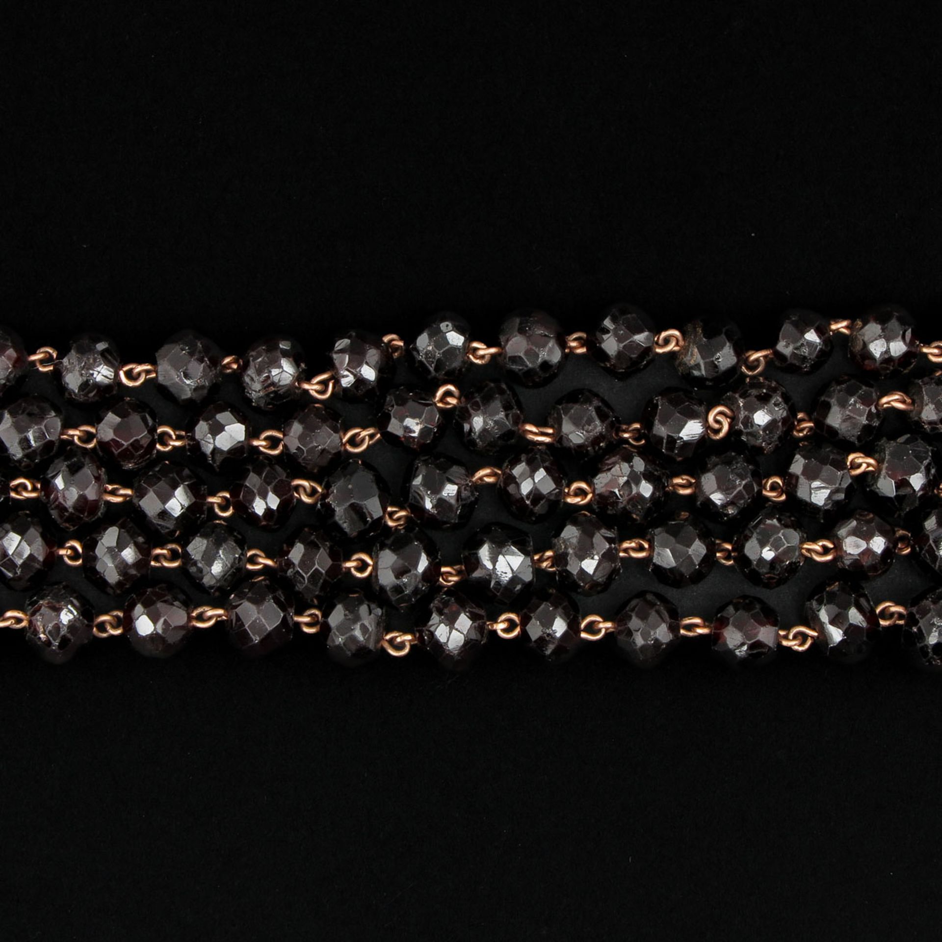 A Faceted Garnet Necklace - Image 4 of 6
