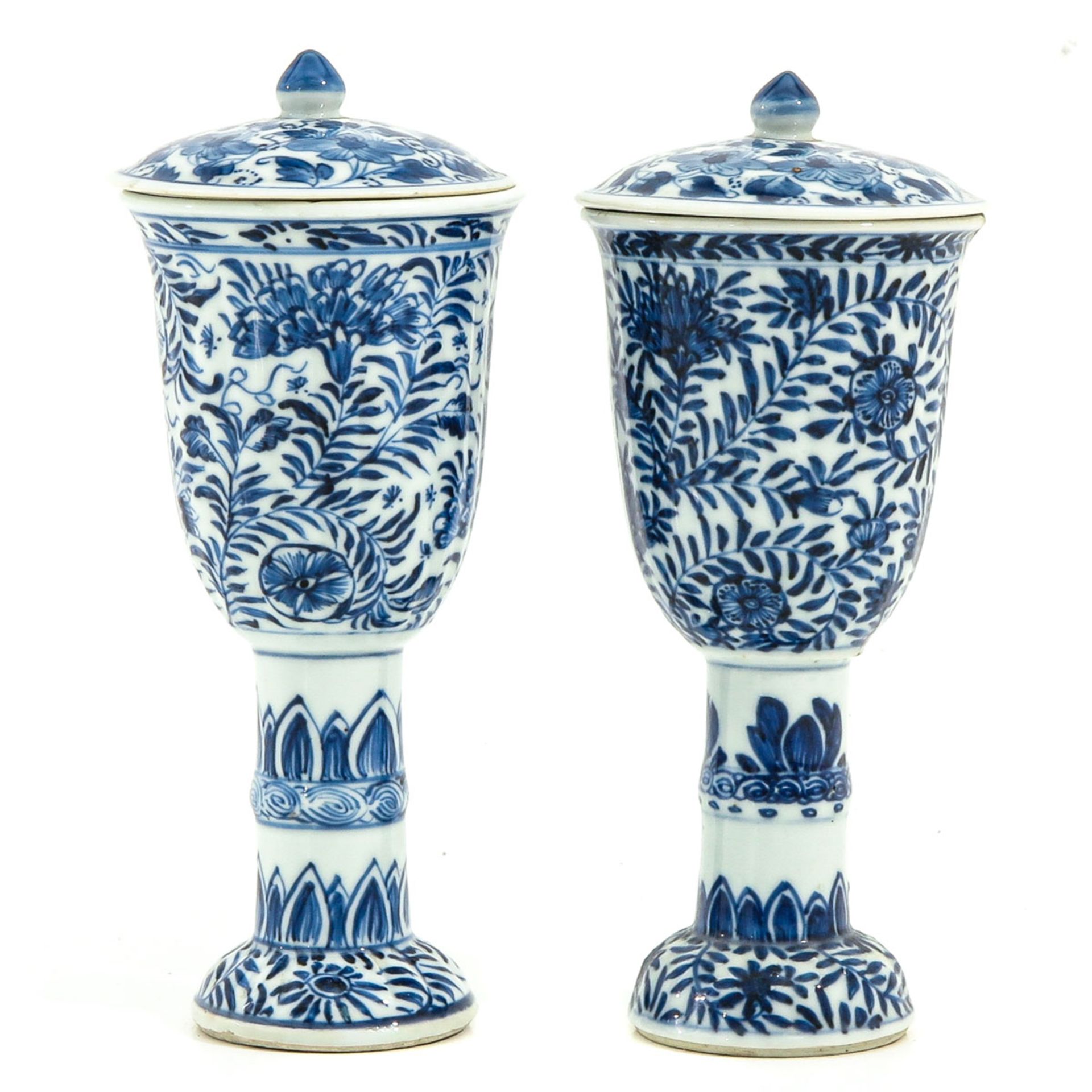 A Pair of Blue and White Wine Cups - Image 2 of 9