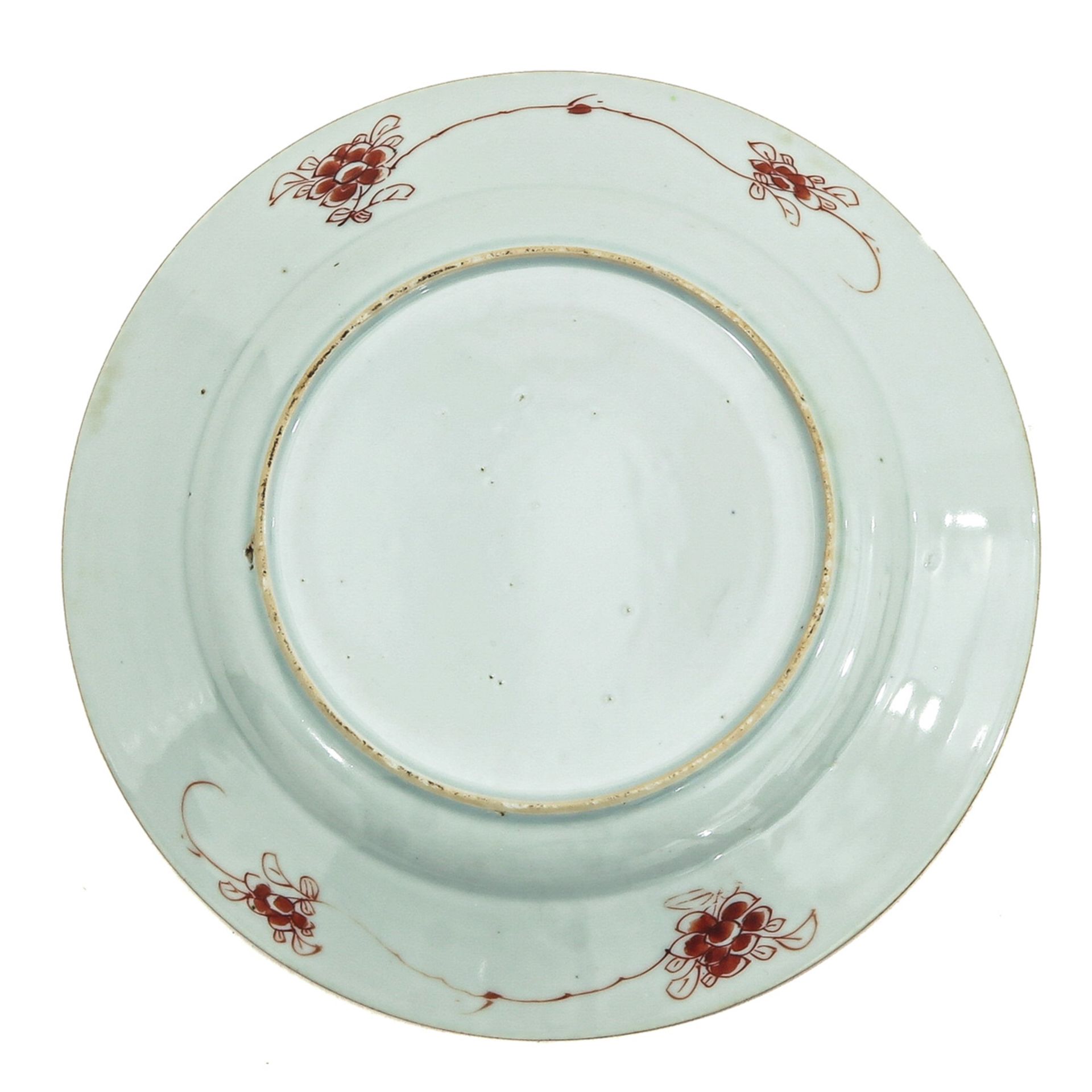 A Pair of Famille Rose Plates - Image 4 of 9