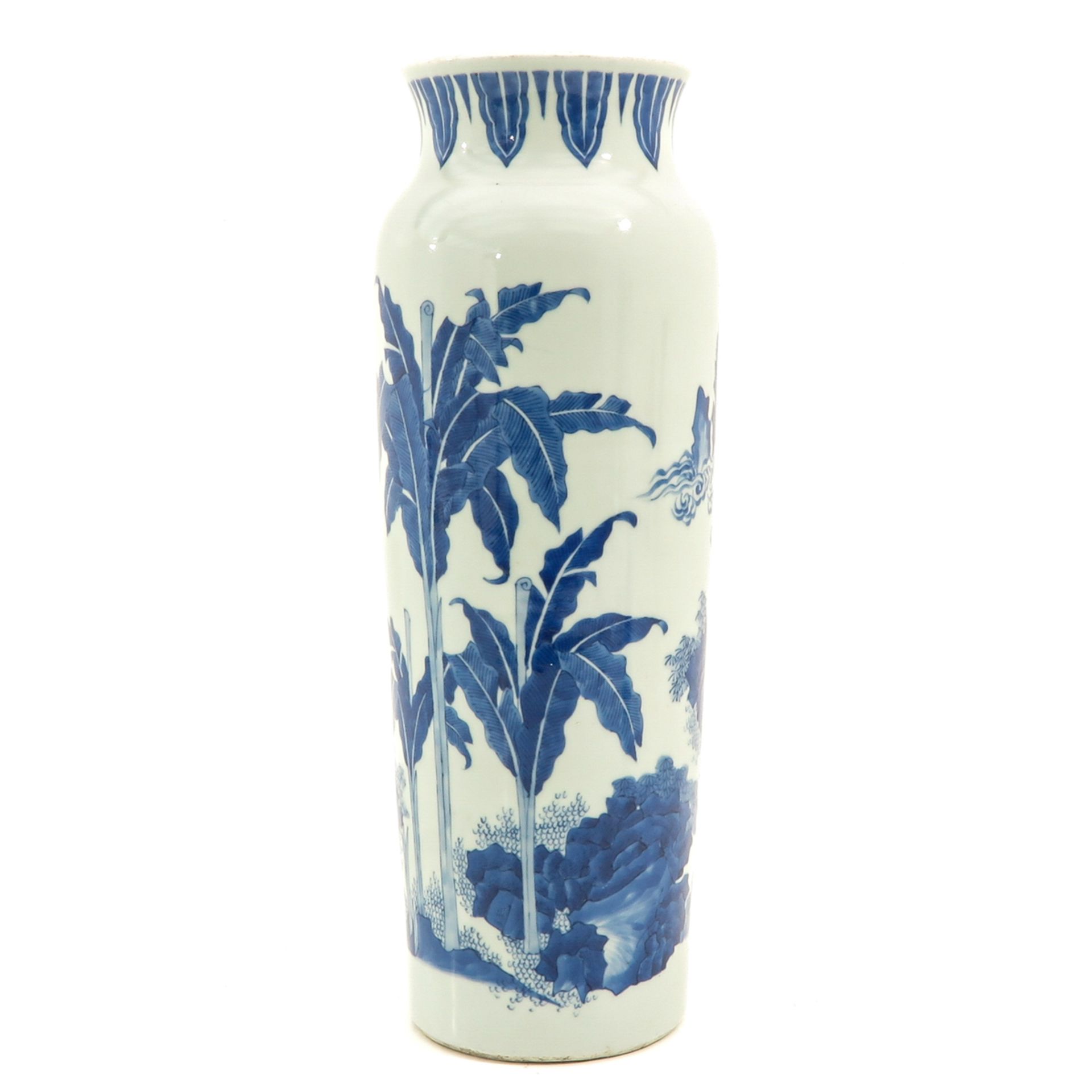 A Blue and White Roll Wagon Vase - Image 3 of 9