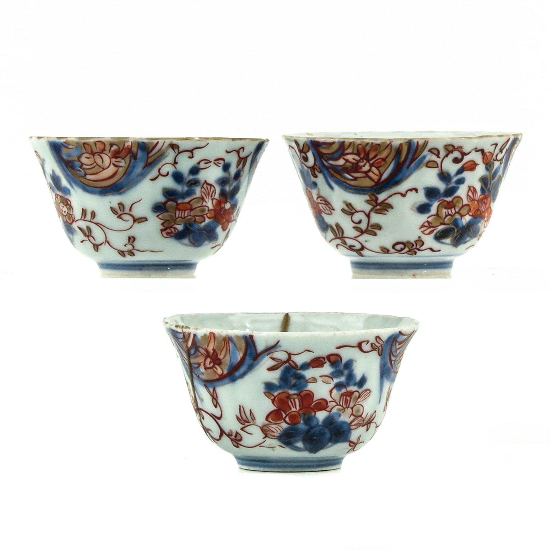 A Collection of Imari Porcelain - Bild 3 aus 10