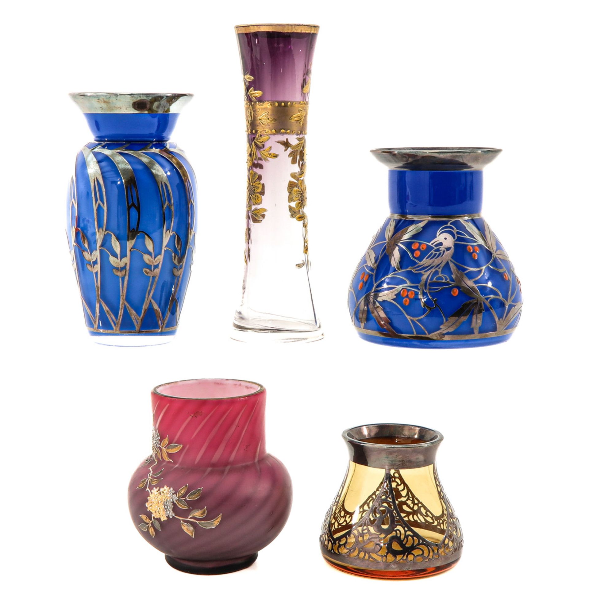 A Collection of 5 Vases - Image 2 of 10
