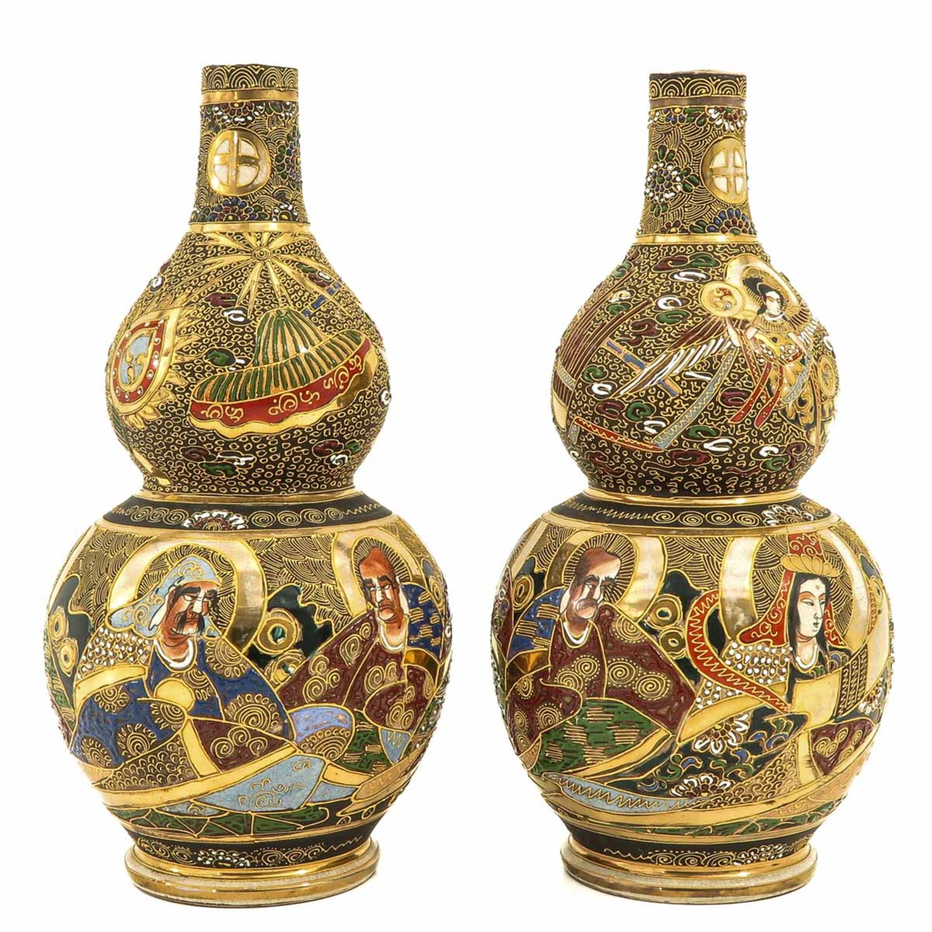 A Pair of Satsuma Gourd Vases - Image 2 of 10