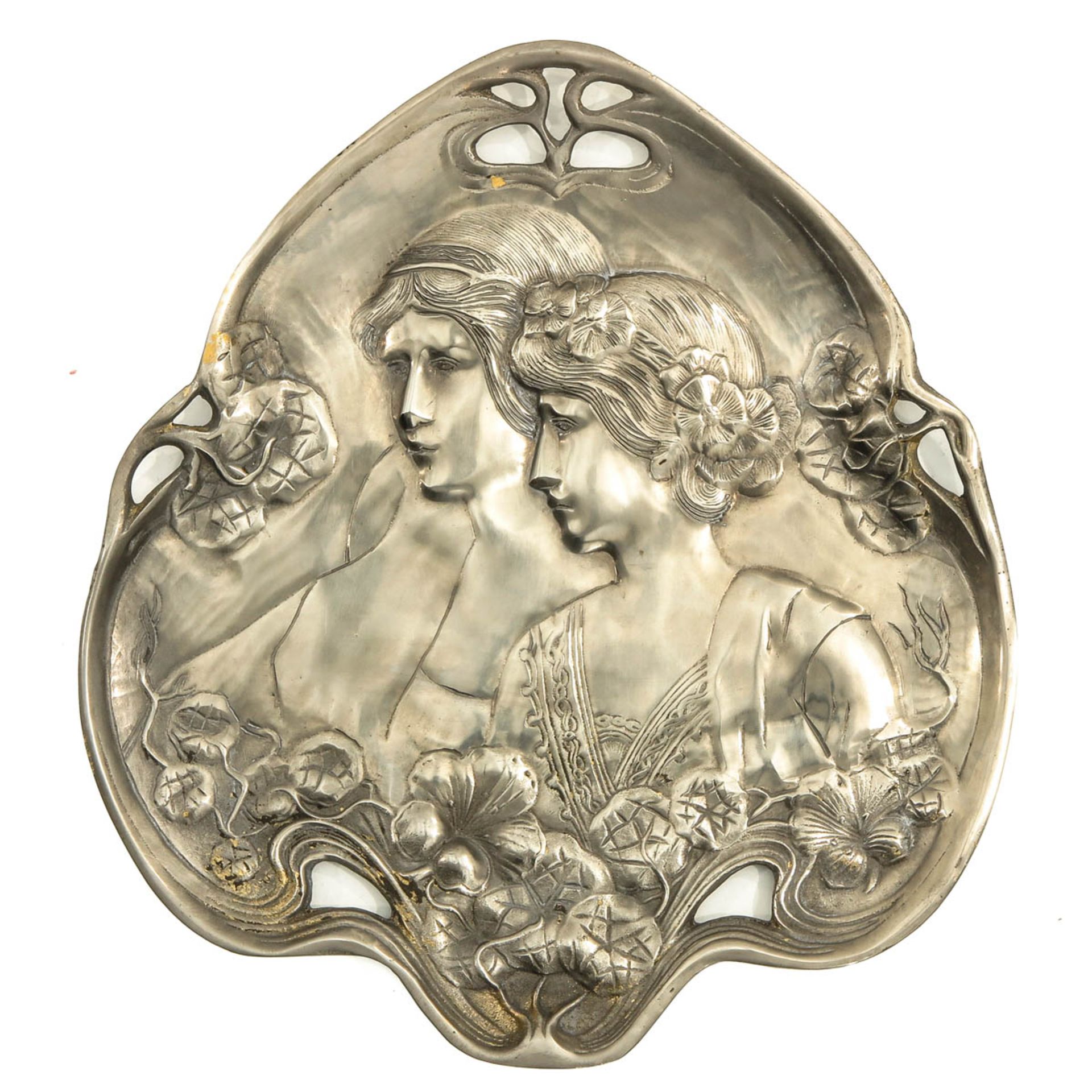 A Collection of 5 Art Nouveau Serving Dishes - Image 9 of 10