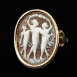 An 18KG Ladies Cameo Ring