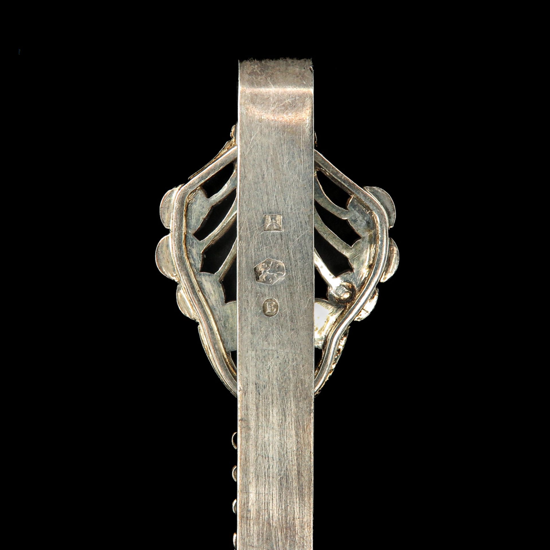 A Pair of Silver Scissors - Image 5 of 6