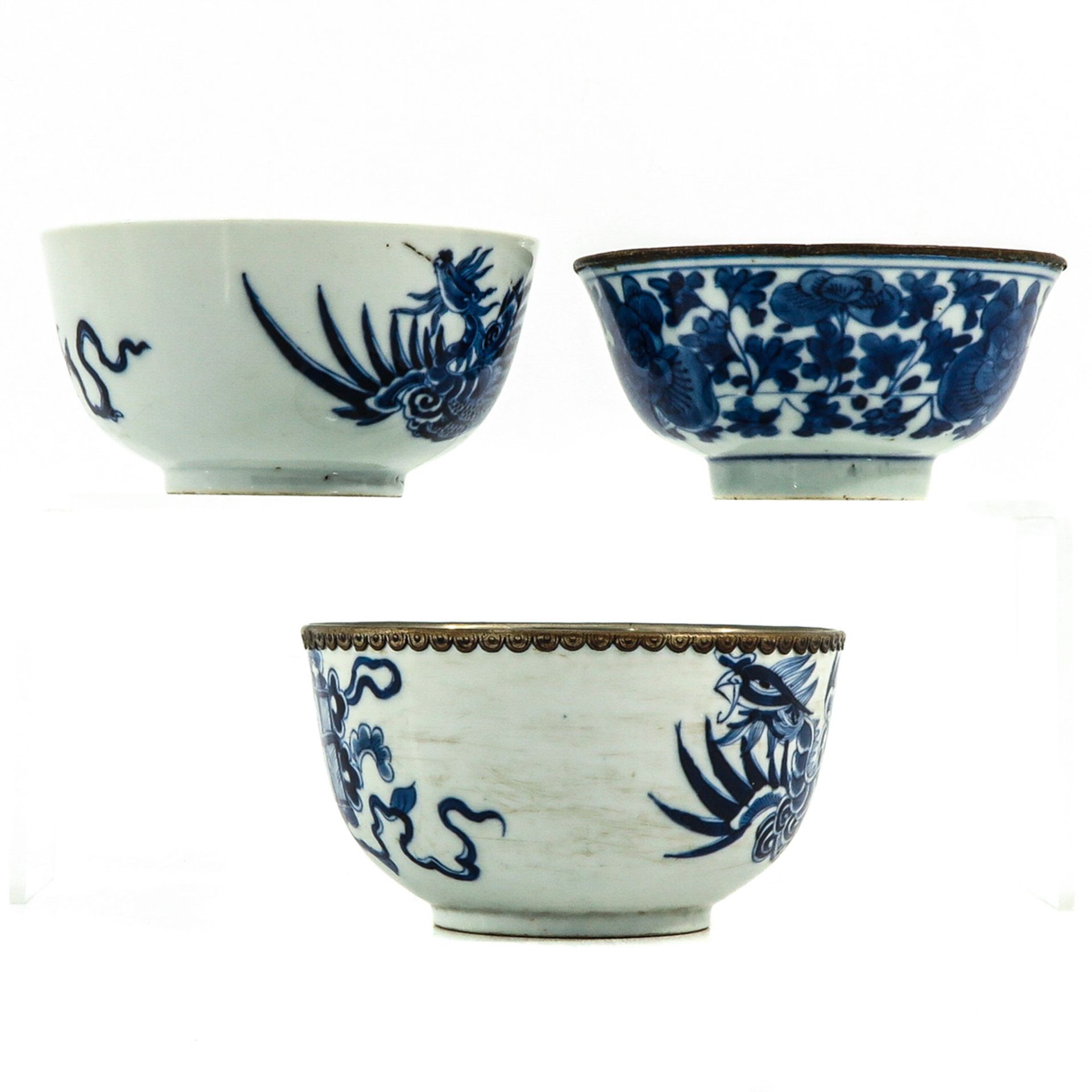A Collection of Bleu de Hu Porcelain - Image 4 of 10