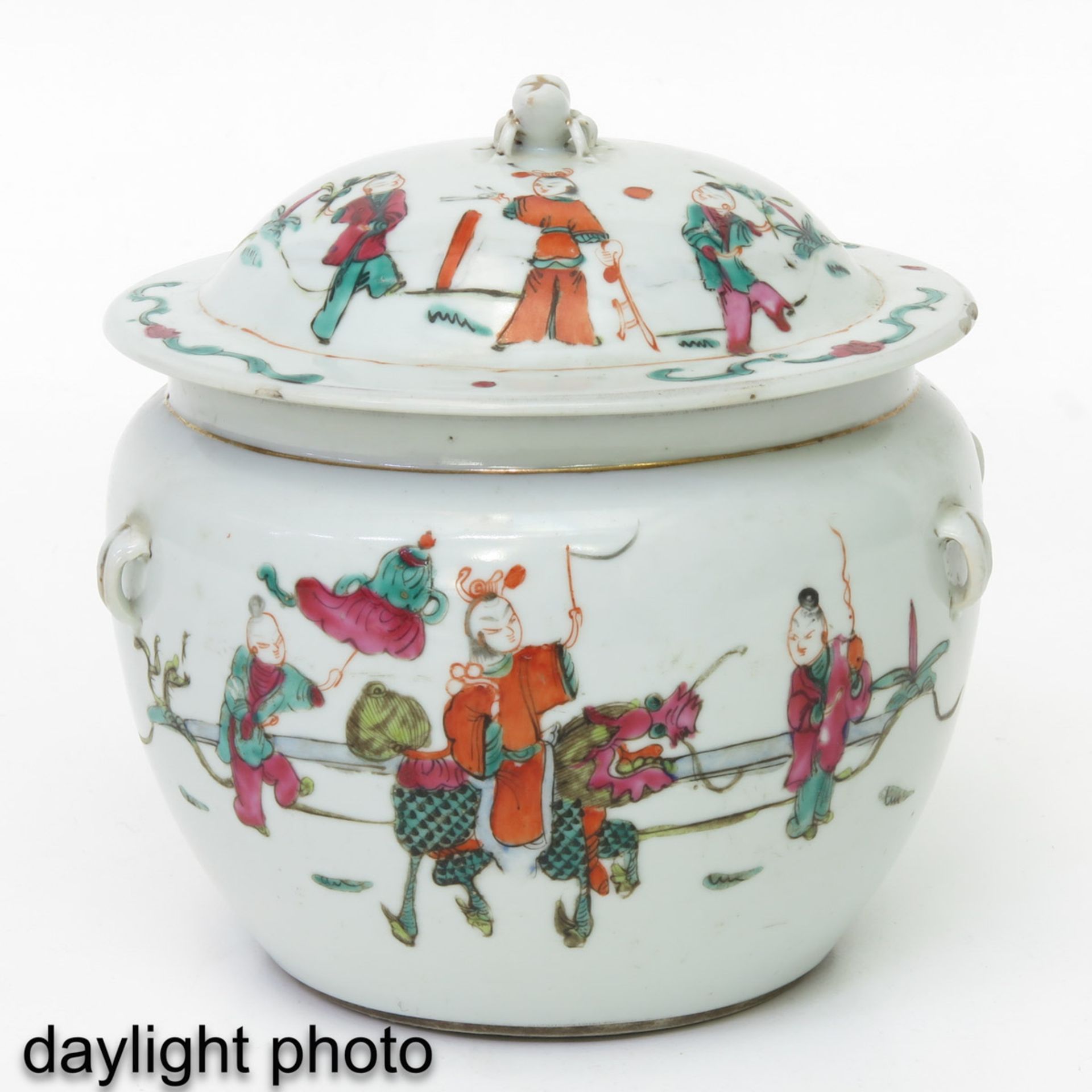 A Famille Rose Pot with Cover - Image 7 of 10
