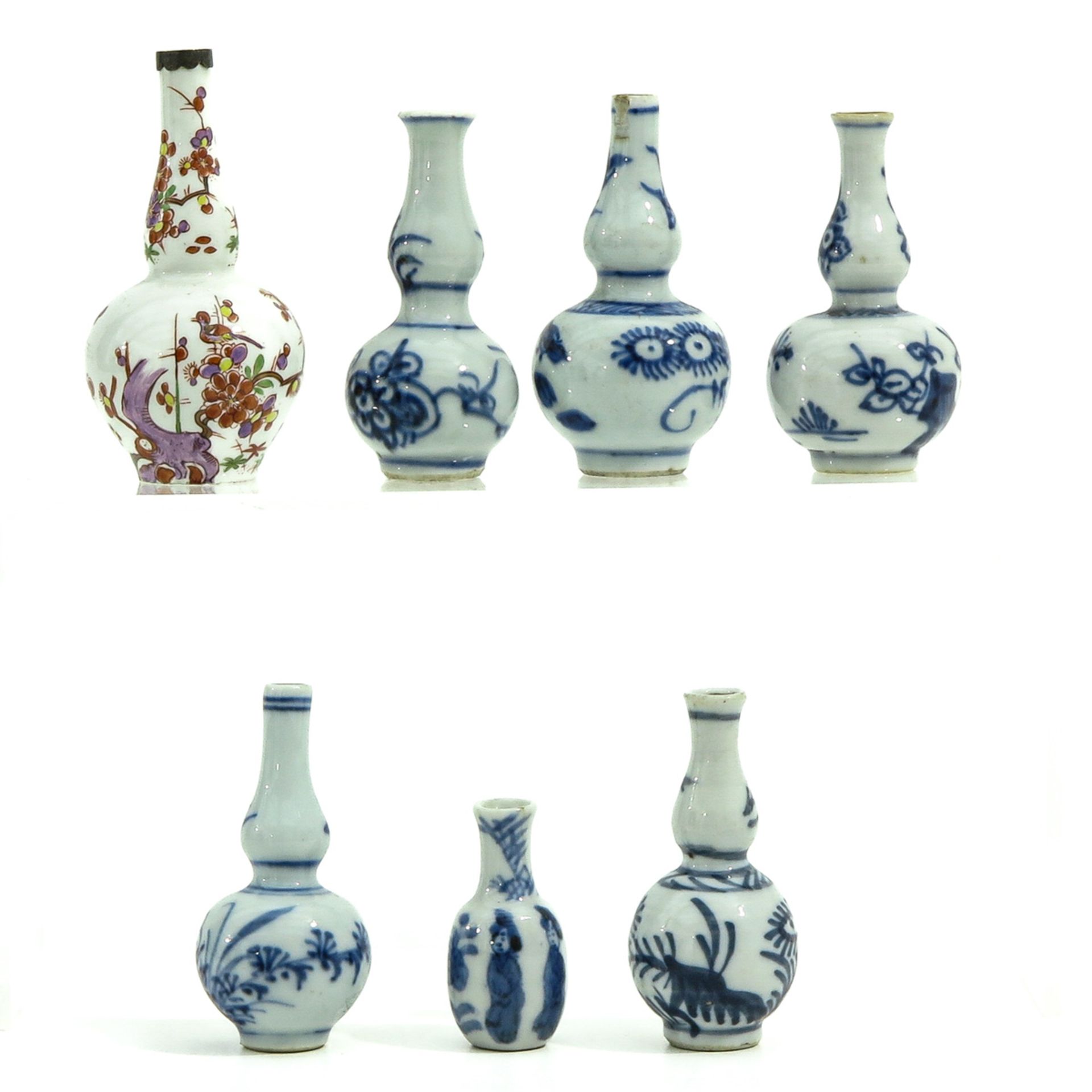 A Collection of 7 Miniature Vases - Image 4 of 10