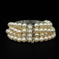A 4 Strand Pearl Bracelet