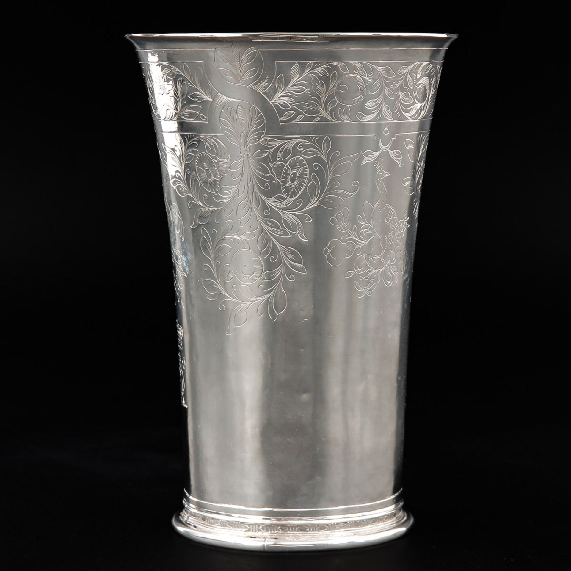 A 17th Century Dutch Silver Communion Cup - Image 2 of 8