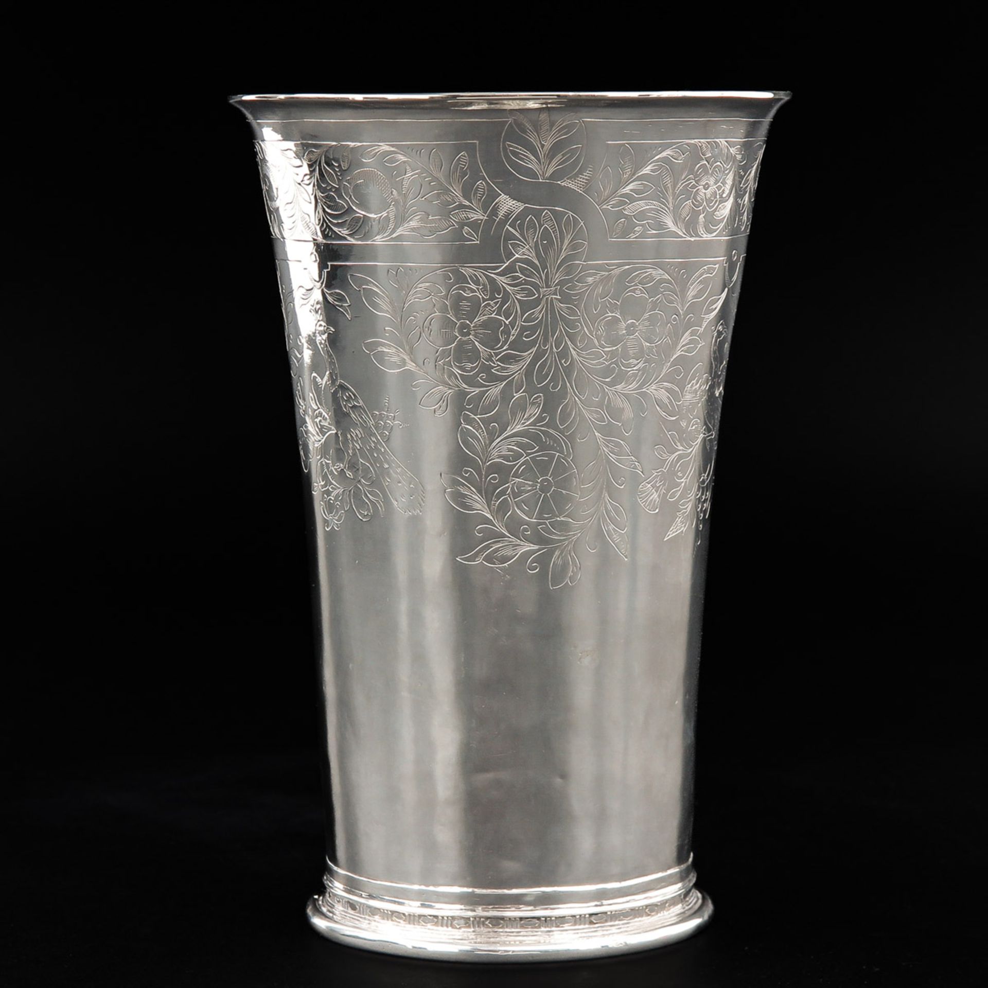 A 17th Century Dutch Silver Communion Cup - Image 3 of 8