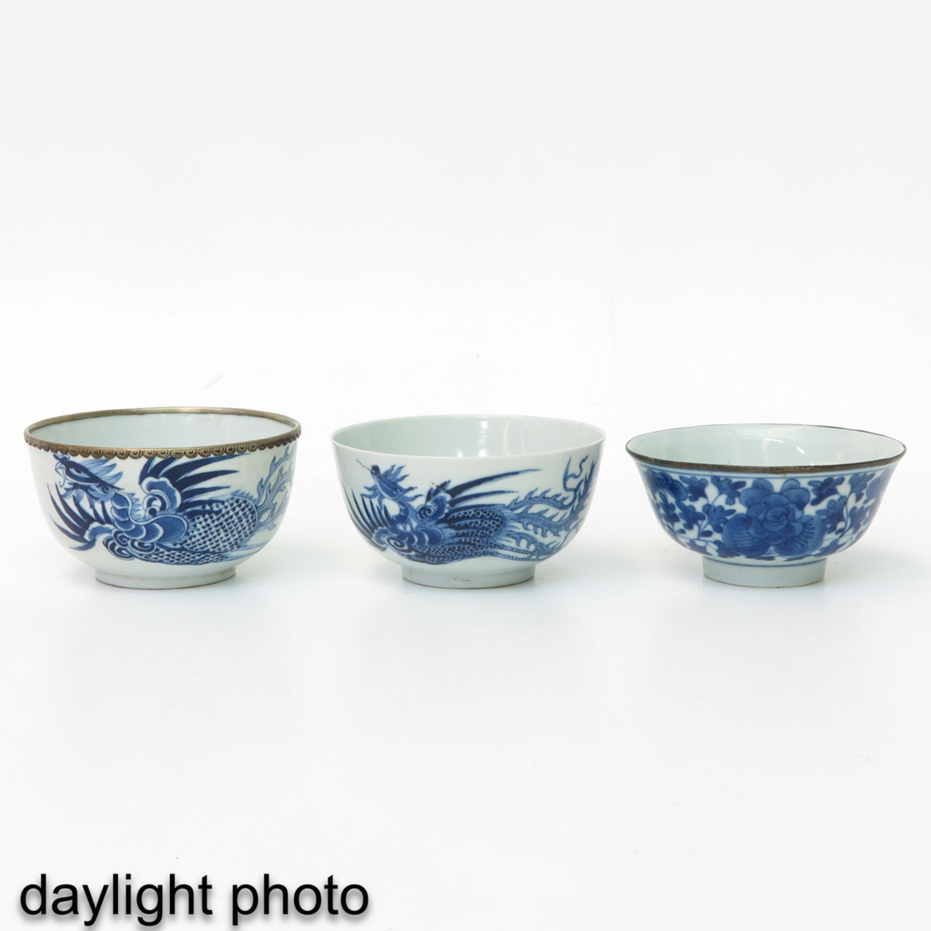 A Collection of Bleu de Hu Porcelain - Image 7 of 10