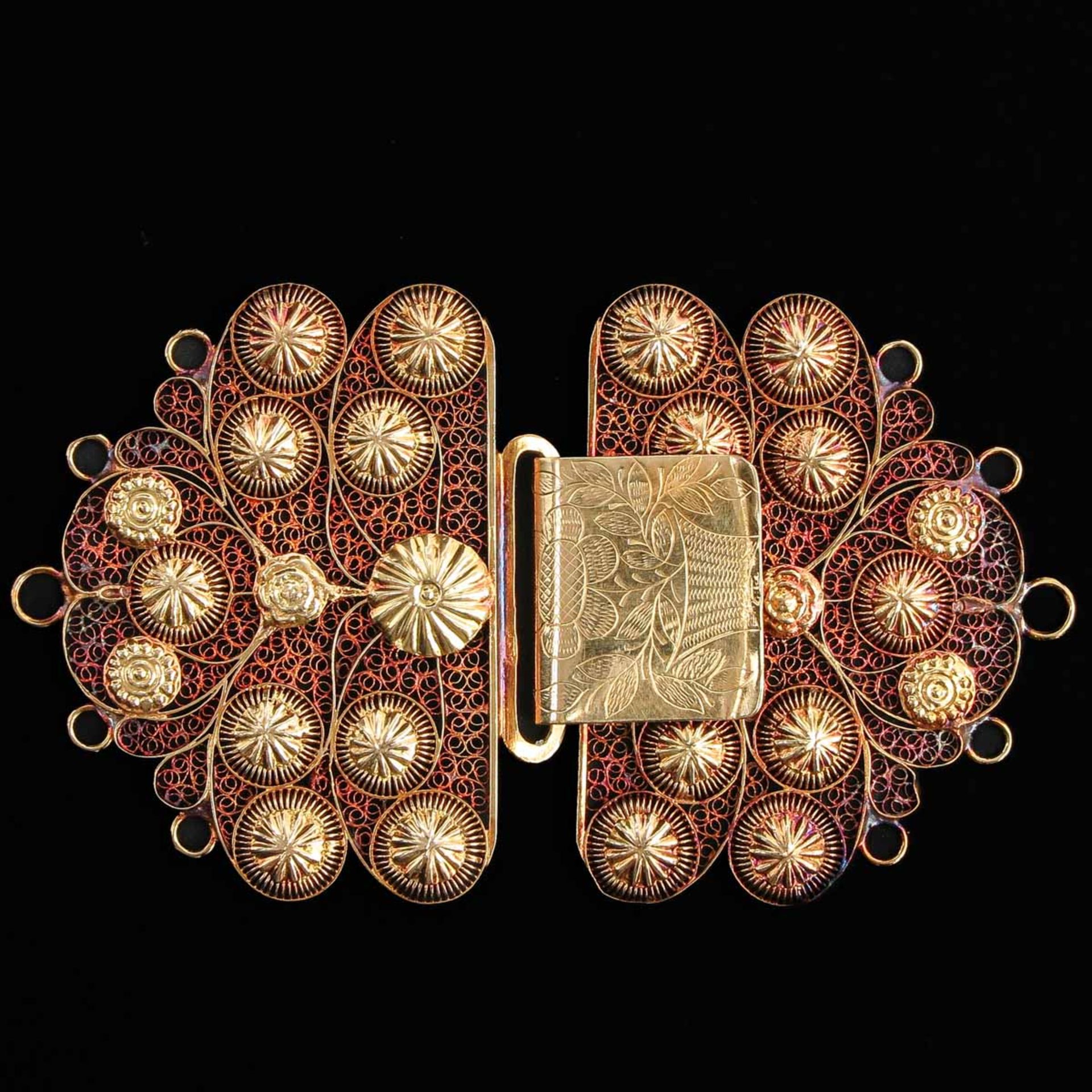 A Gold Clasp