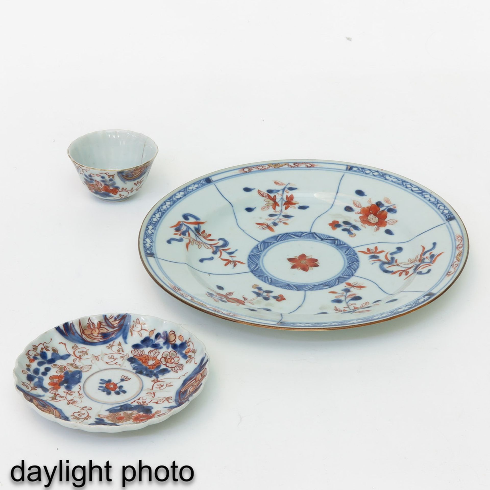 A Collection of Imari Porcelain - Bild 9 aus 10