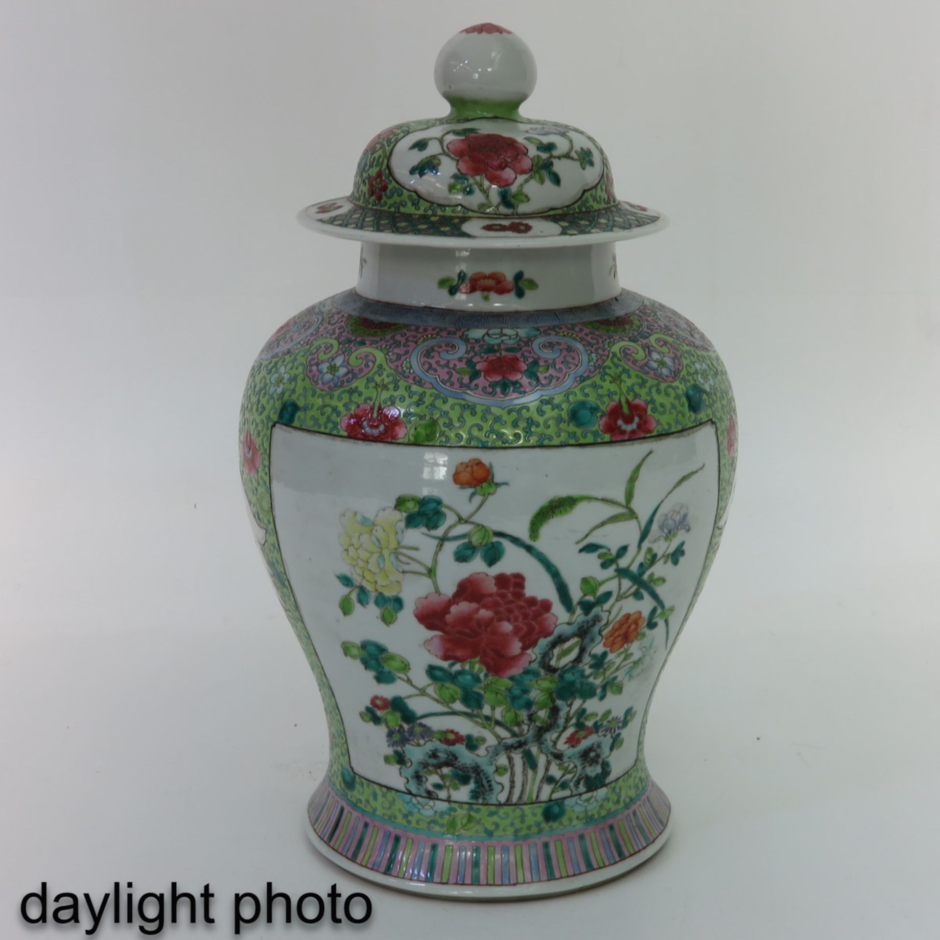 A Famille Rose Jar with Cover - Image 7 of 9
