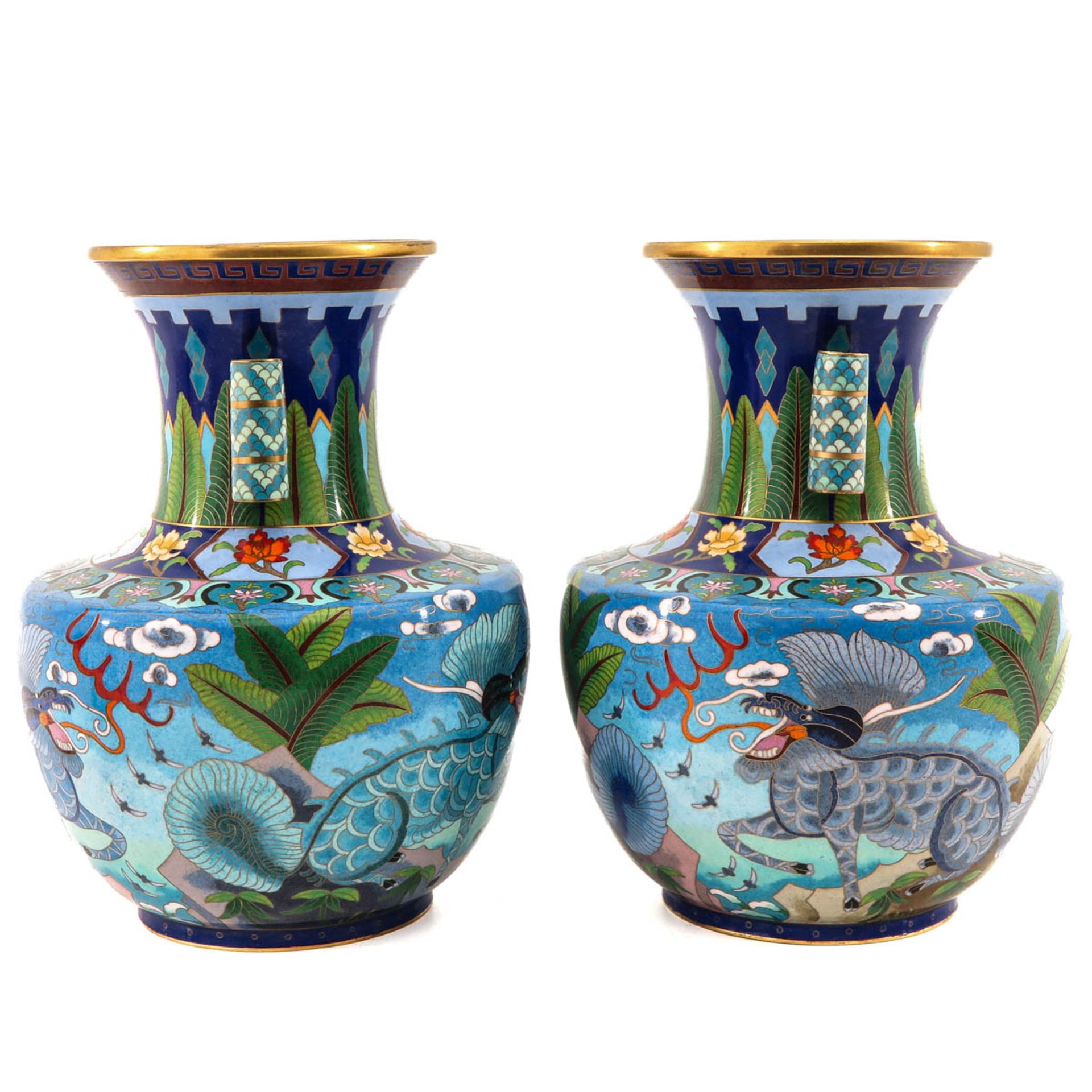 A Pair of Cloisonne Vases - Image 4 of 10