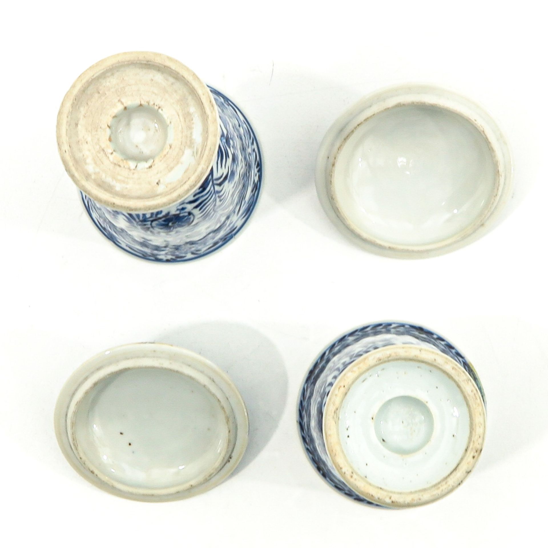 A Pair of Blue and White Wine Cups - Image 6 of 9
