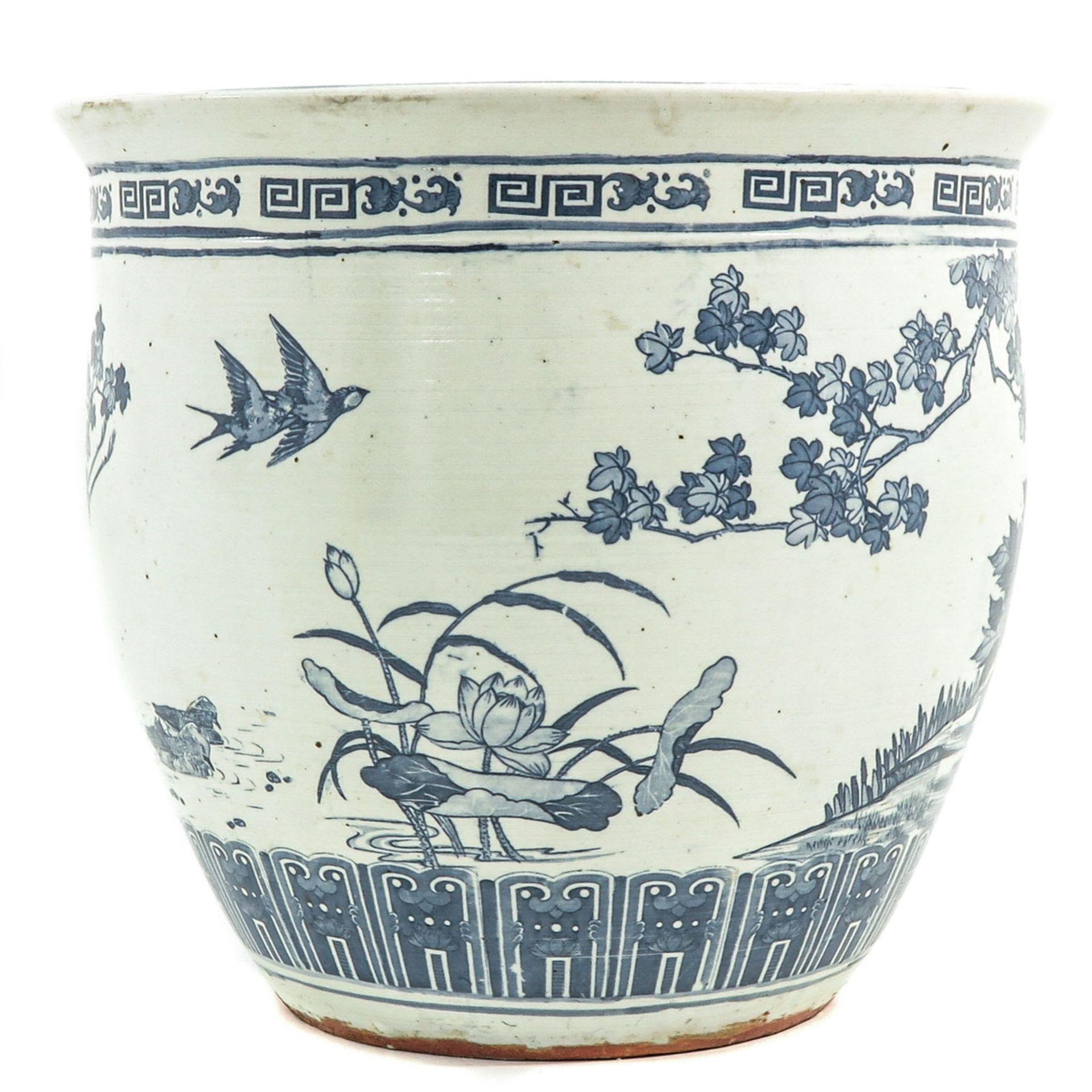 A Blue and White Fish Bowl - Image 3 of 9