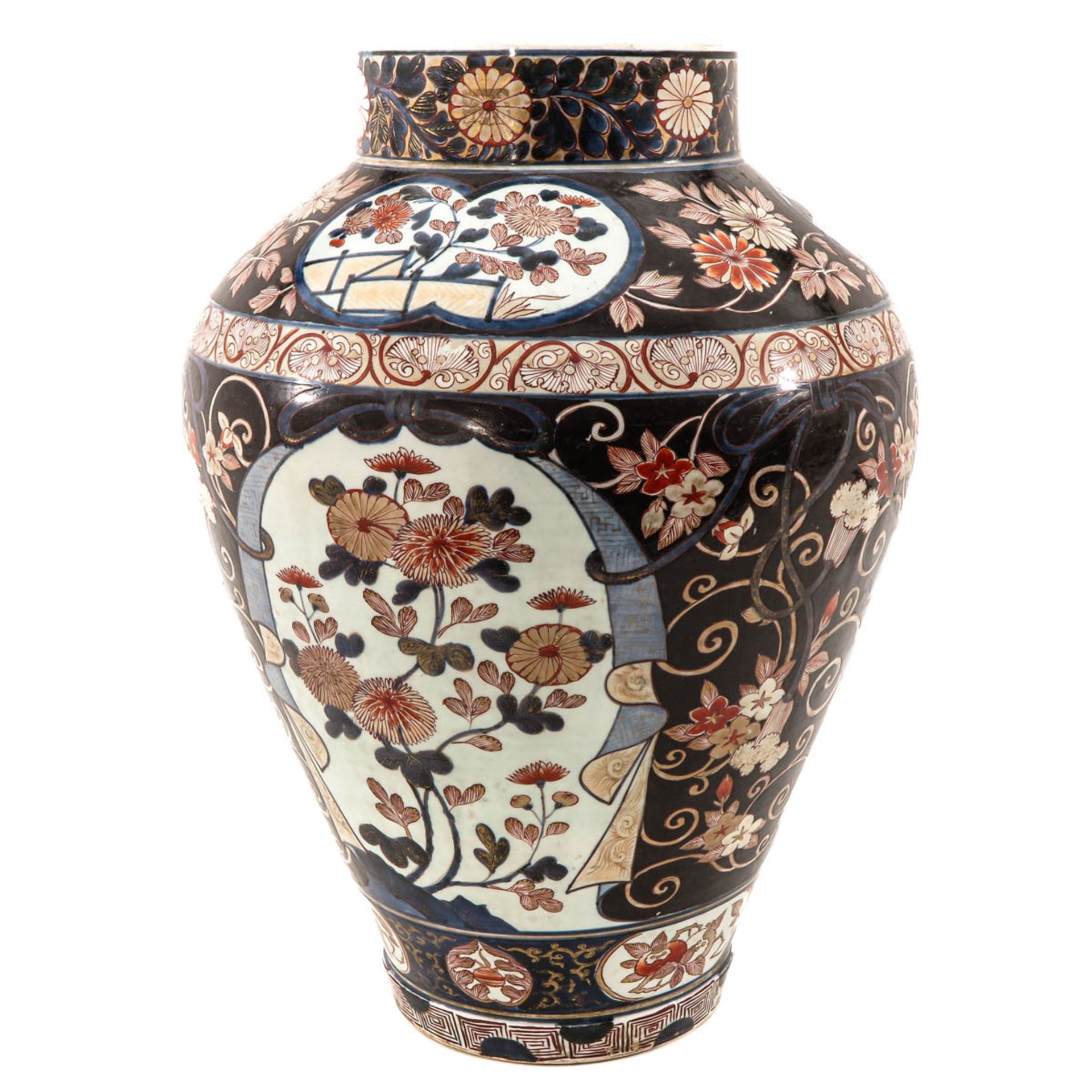 A Large Arita Jar - Image 4 of 9