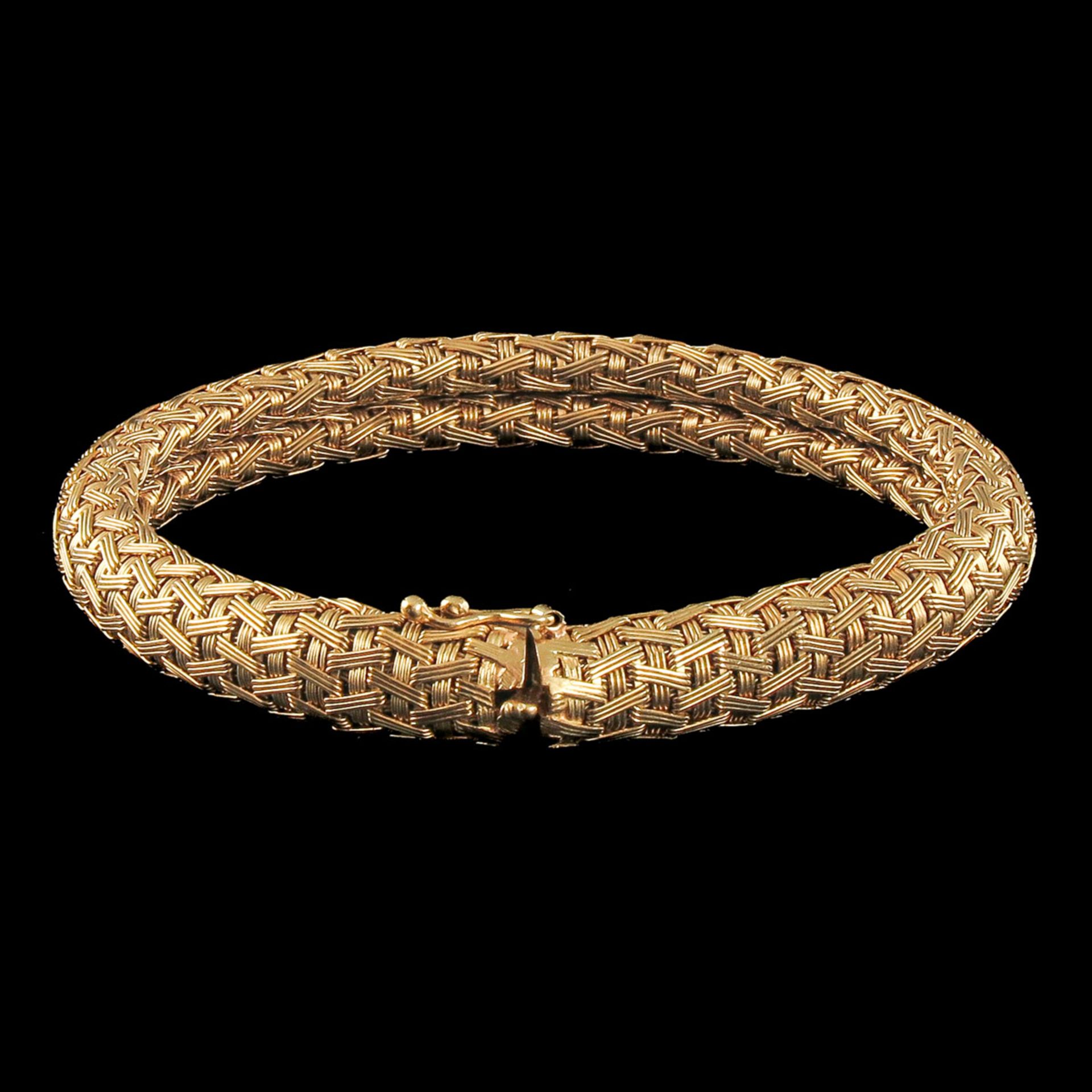 An 18KG Bracelet - Image 2 of 3