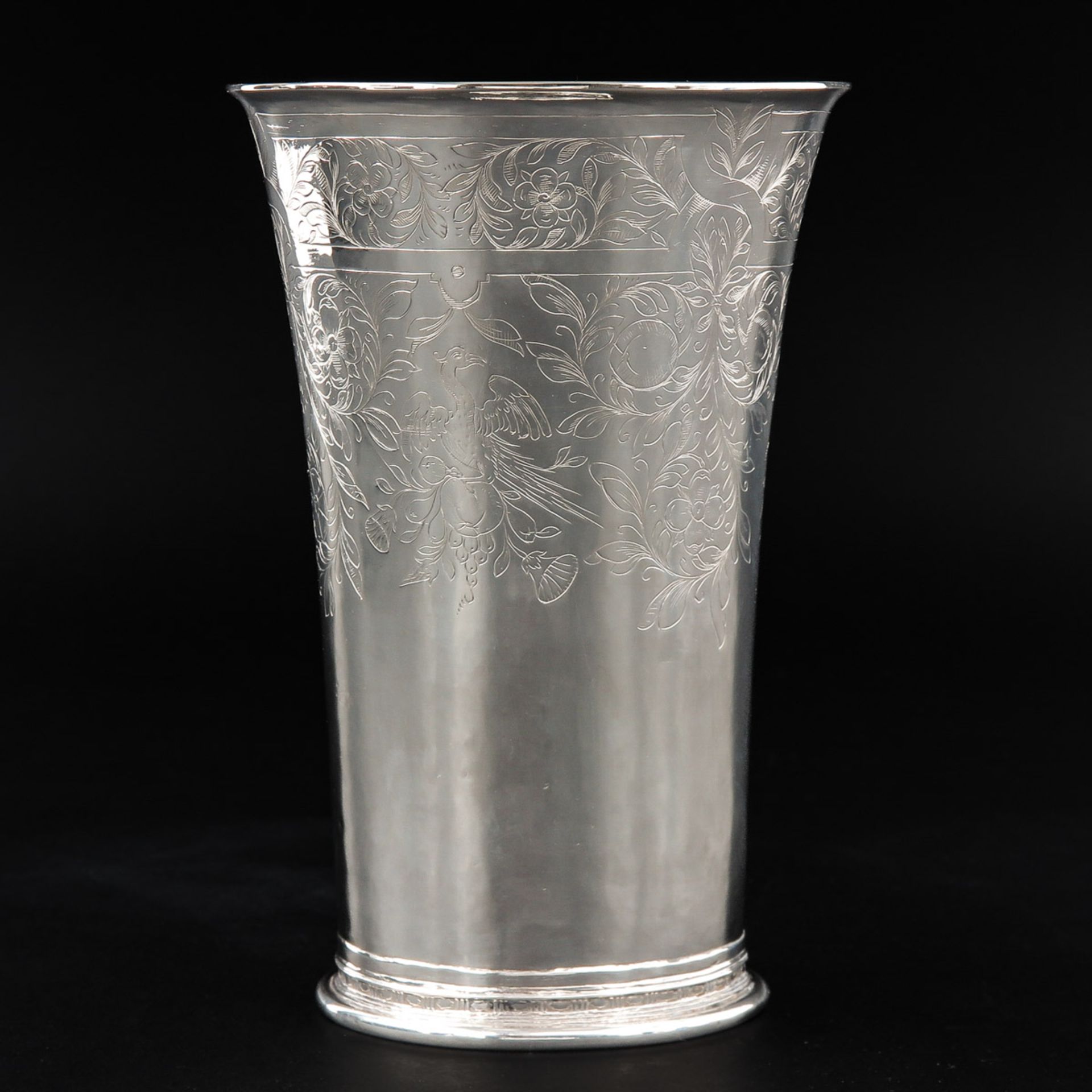 A 17th Century Dutch Silver Communion Cup - Image 4 of 8