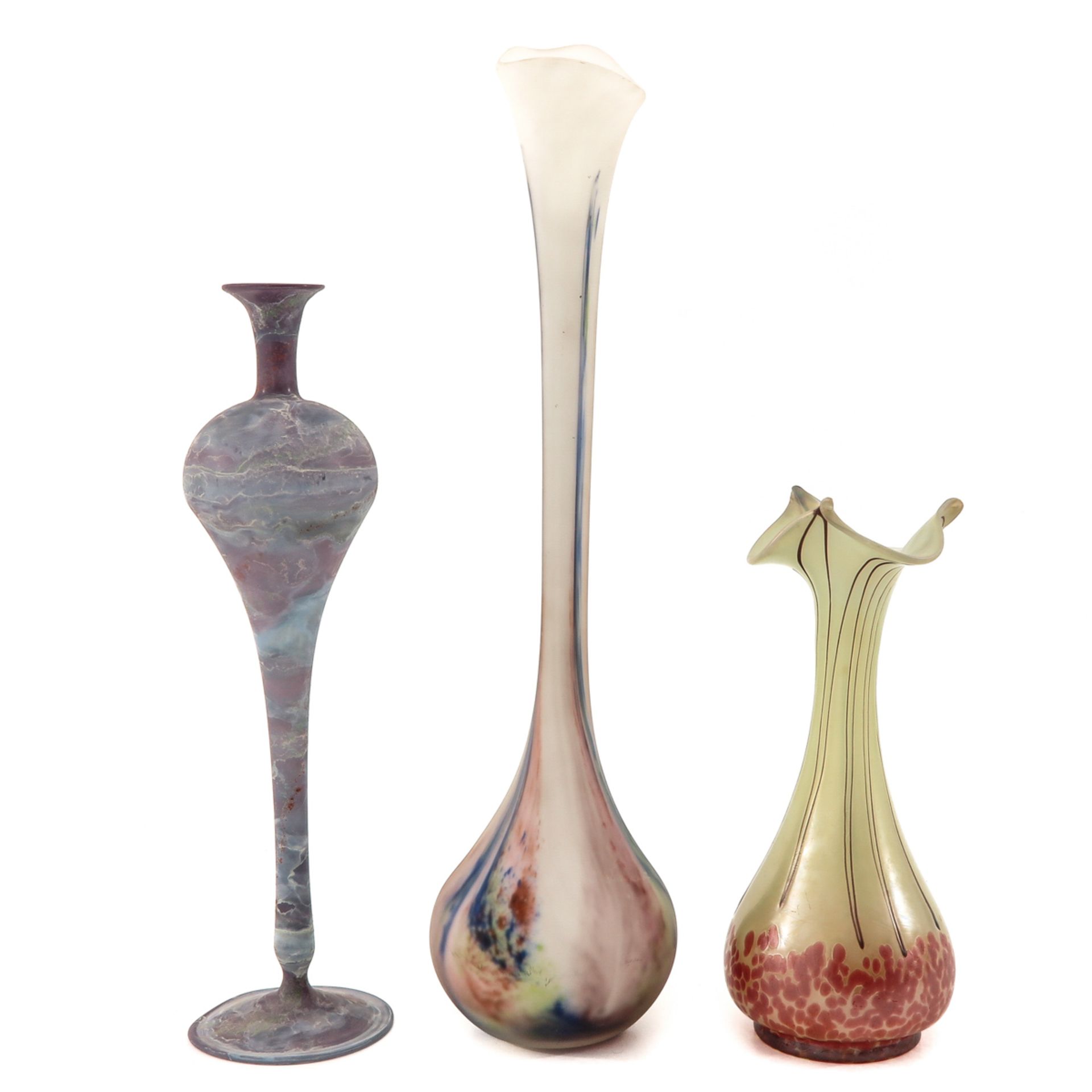 A Collection of 3 Vases - Image 3 of 10