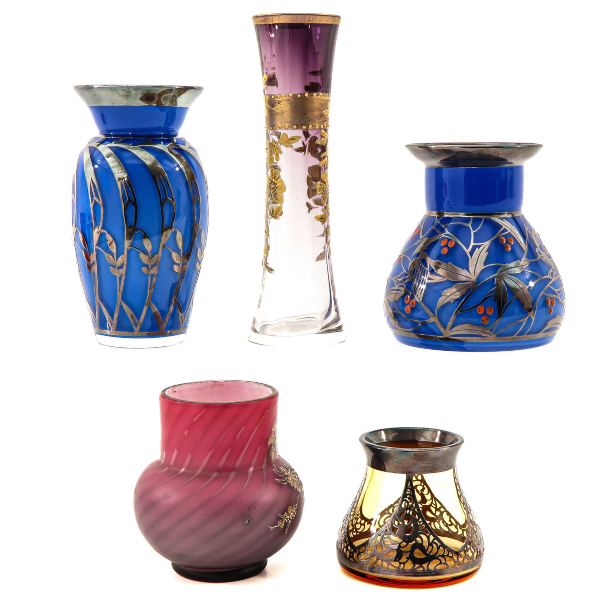 A Collection of 5 Vases - Image 4 of 10