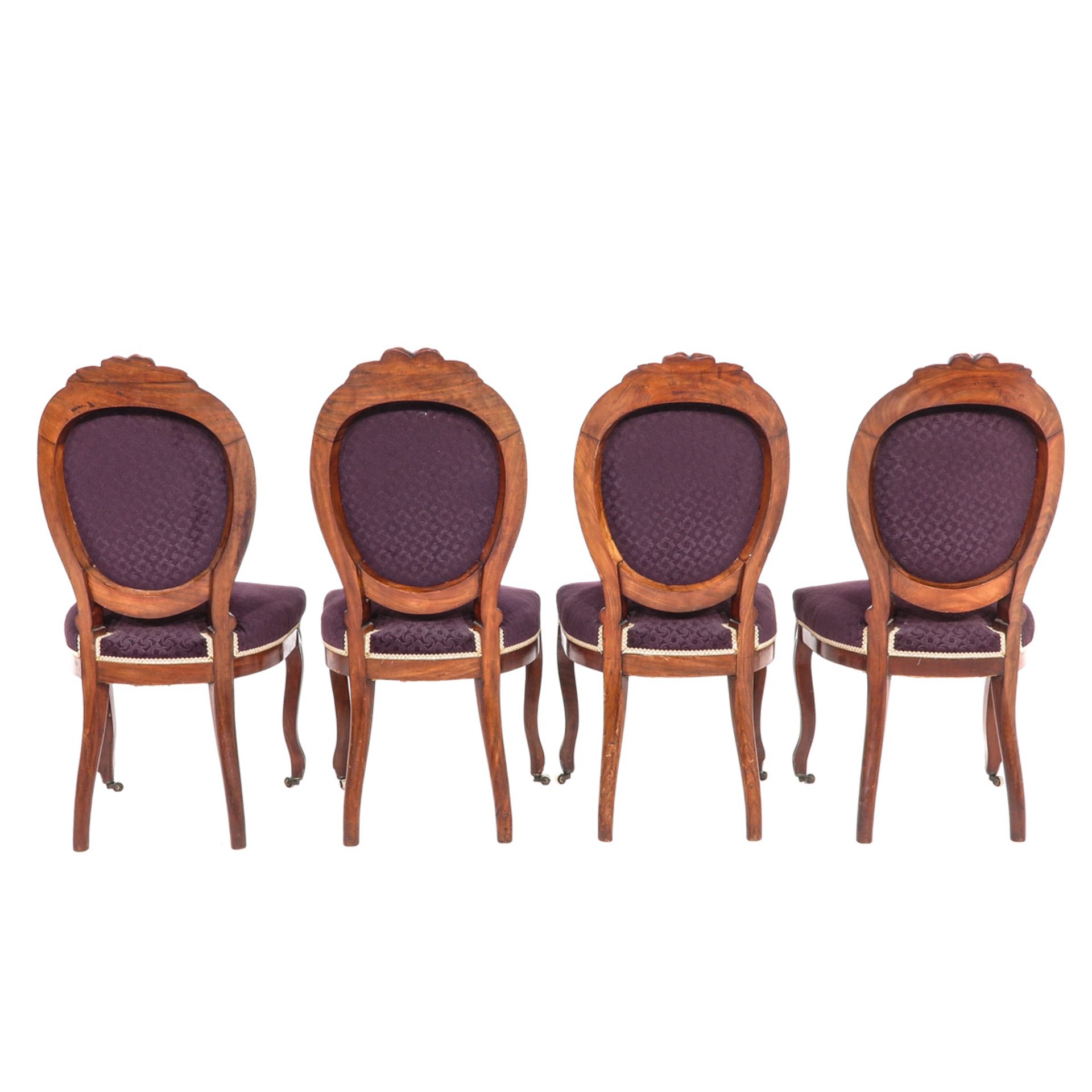 A Dinner Table with 4 Chairs - Image 9 of 10