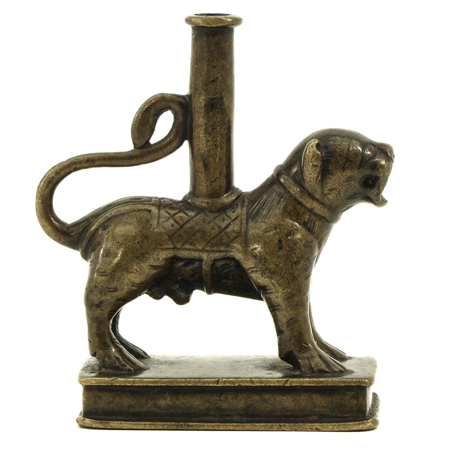 A 16th Century Candlestick - Image 4 of 8
