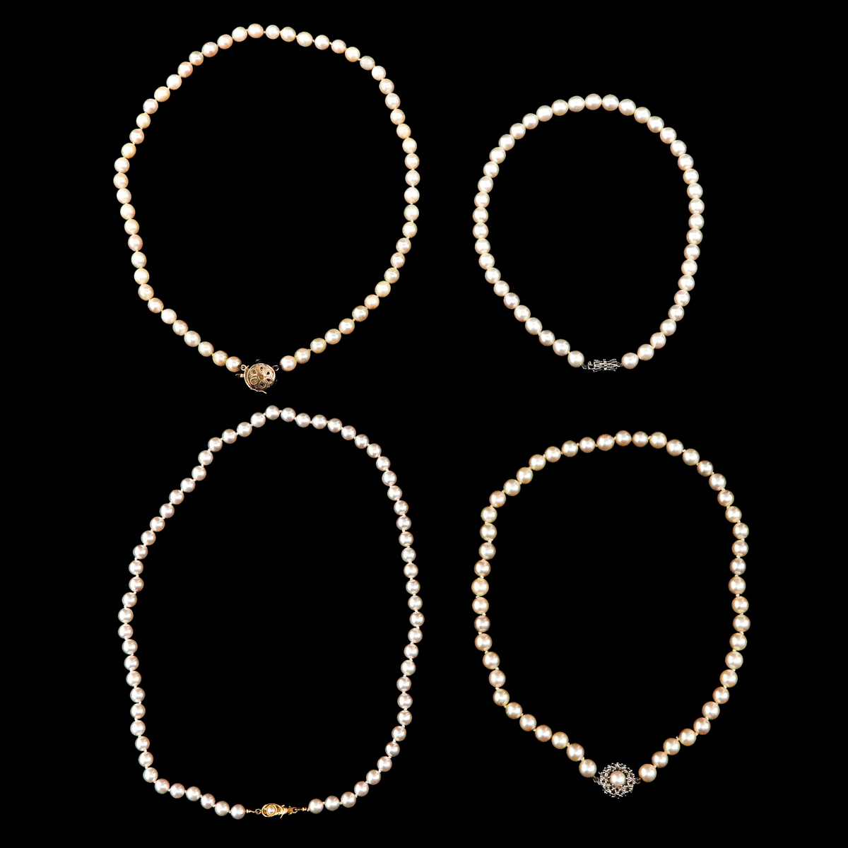 A Collection of 4 Pearl Necklaces - Image 2 of 10