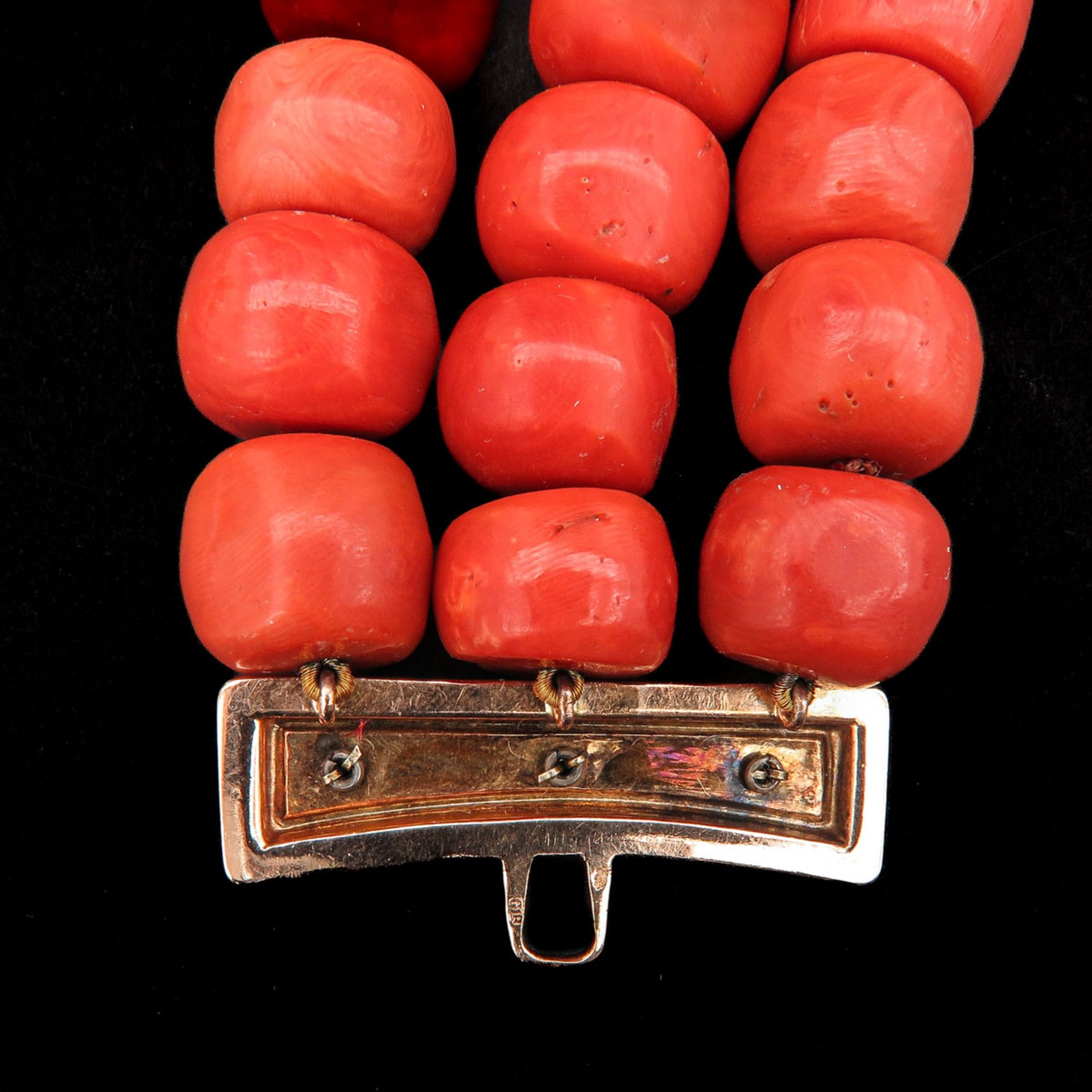 A 19th Century Red Coral Necklace - Image 6 of 6