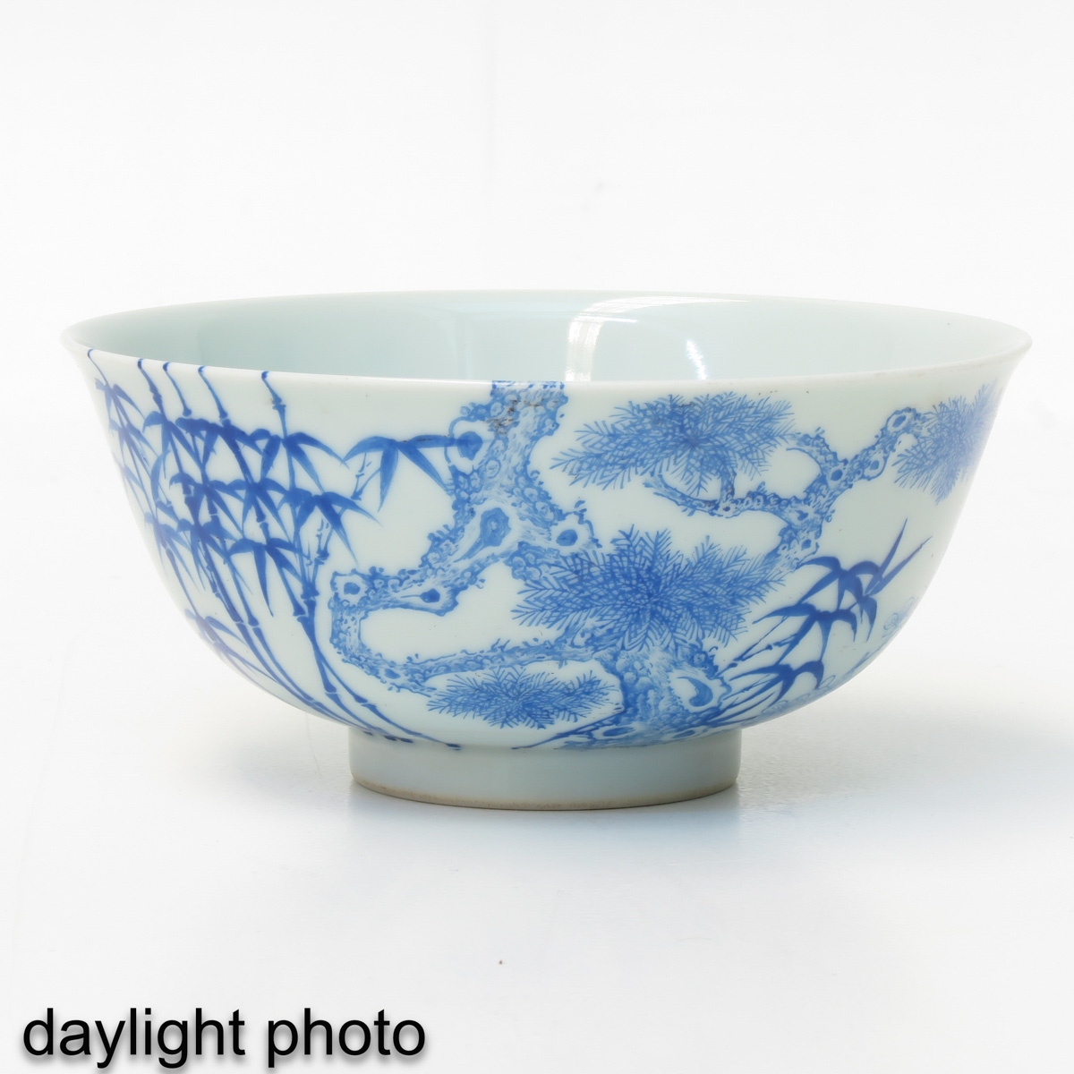 A Blue and White Bowl - Image 7 of 10