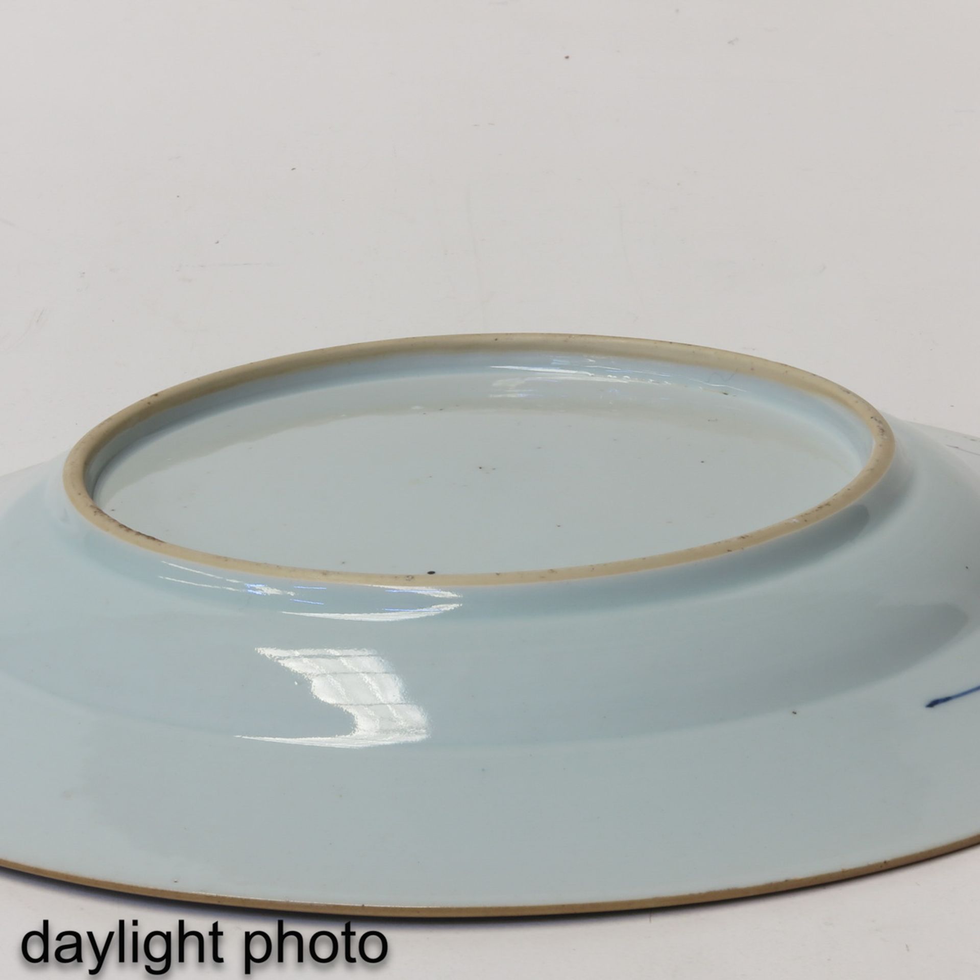 A Blue and White Plate - Bild 4 aus 5