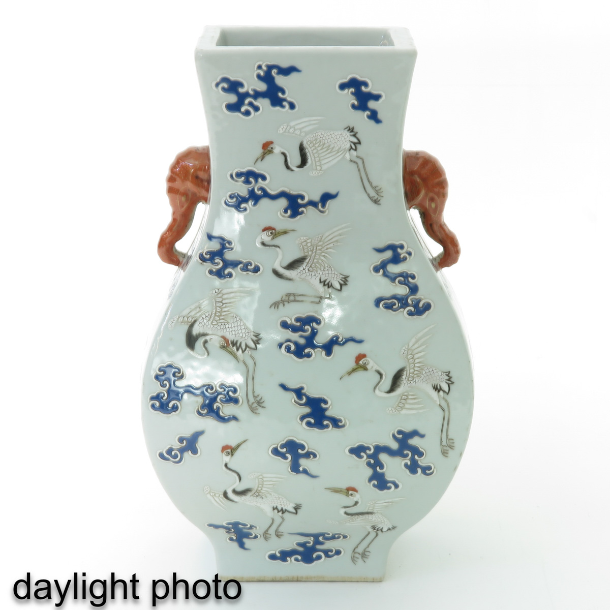 A Polychrome Decor Hu Vase - Image 7 of 10