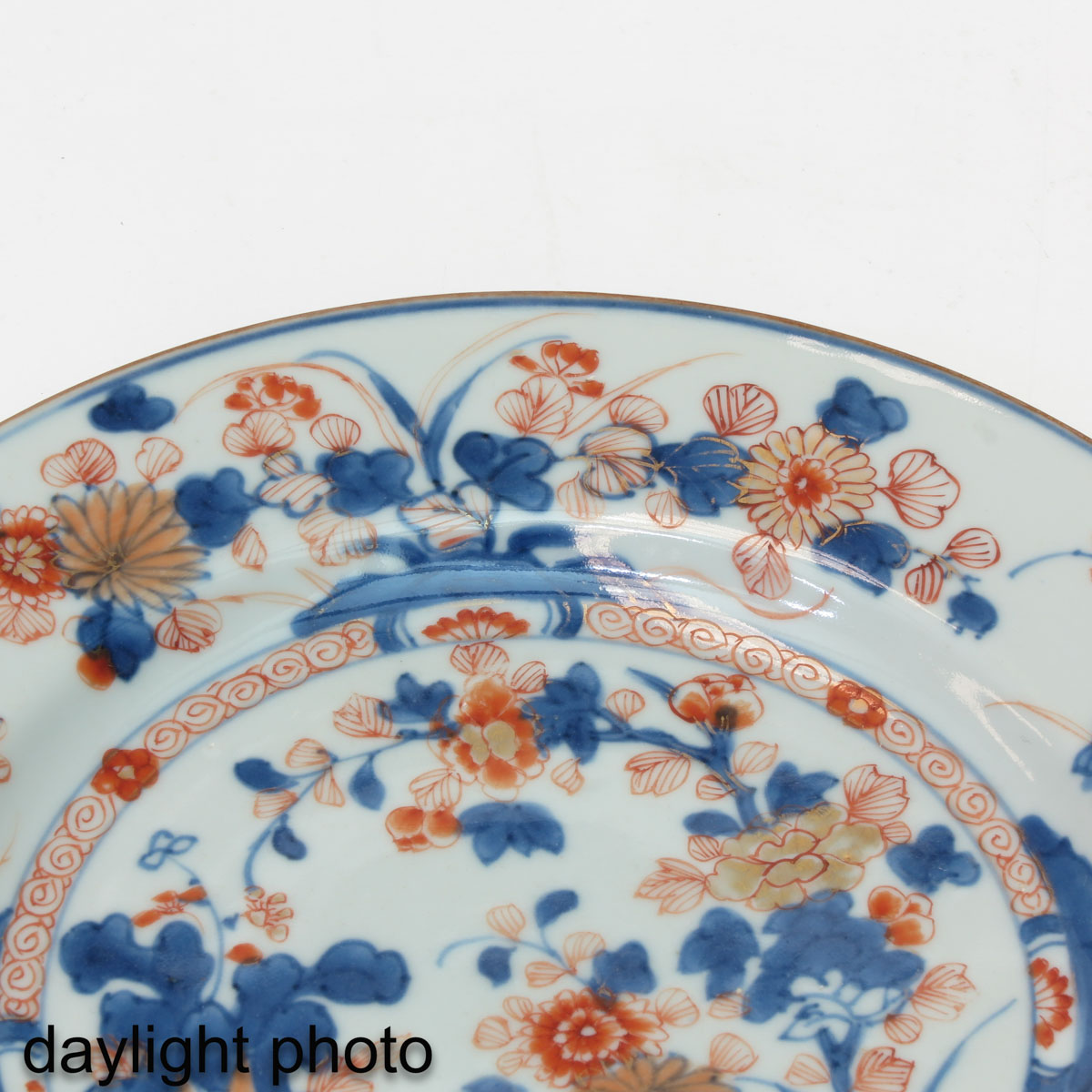 A Collection of 4 Imari Plates - Image 9 of 10