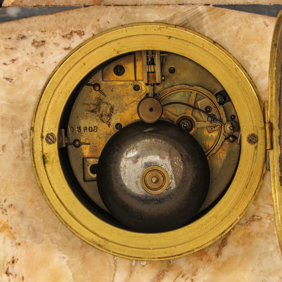 An Art Deco Clock Set - Image 7 of 10