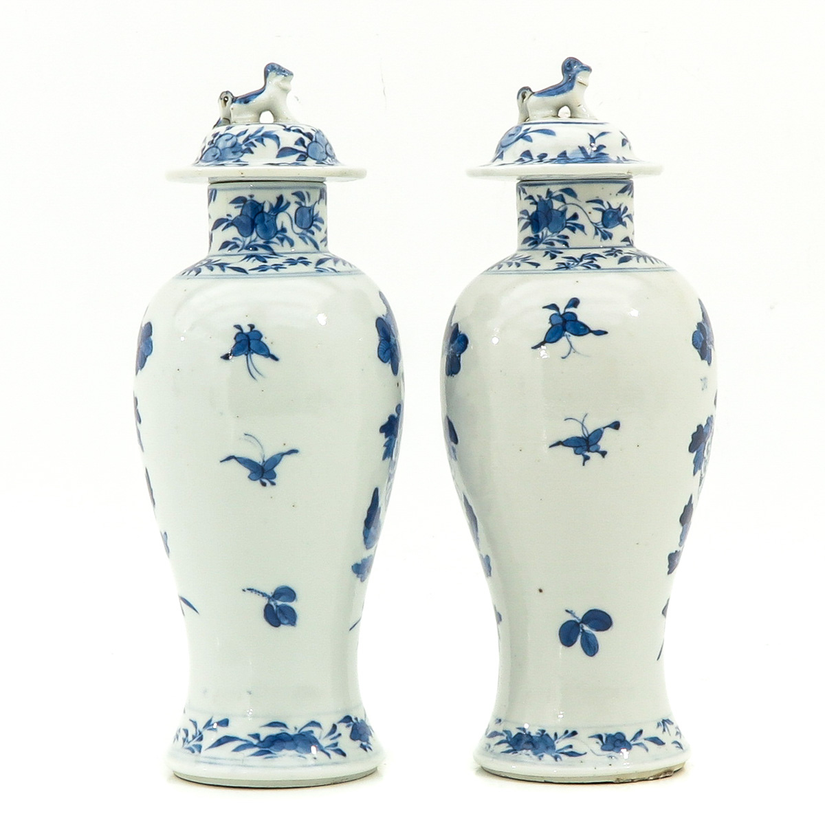 A Pair of Blue and White Vases with Covers - Image 3 of 10