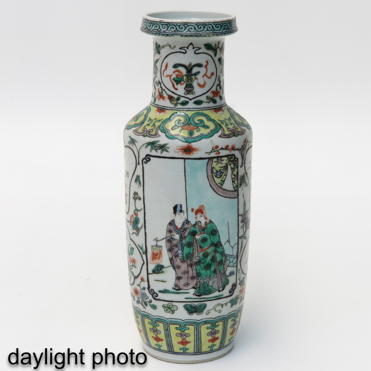 A Famille Verte Vase - Image 7 of 9