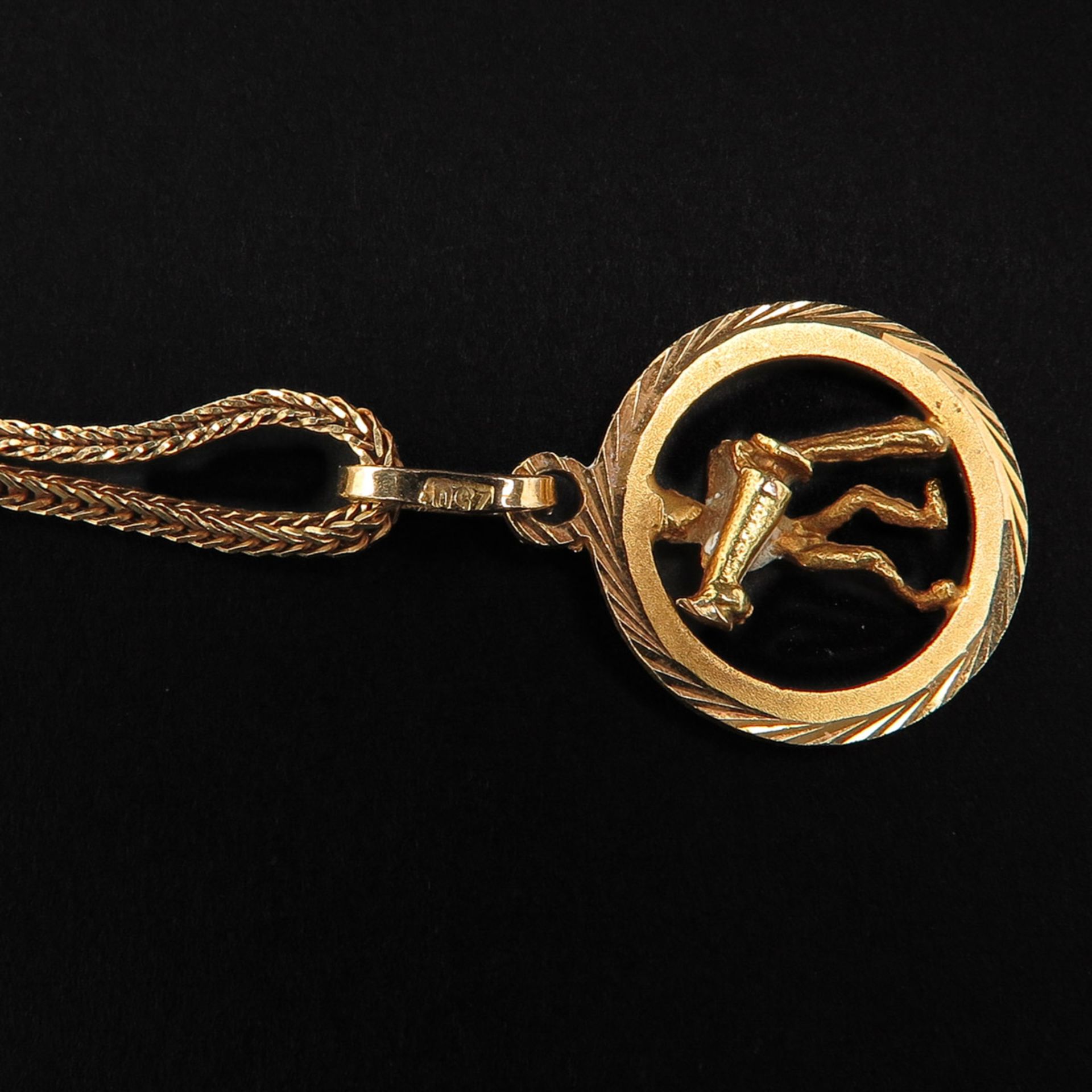 An 18k Gold Necklace with Pendant - Bild 4 aus 5