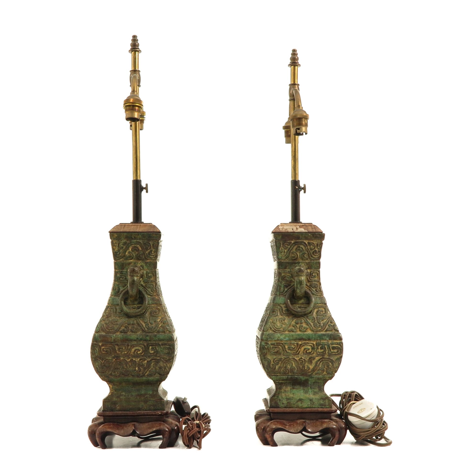 A Pair of Bronze Lamps - Bild 2 aus 10
