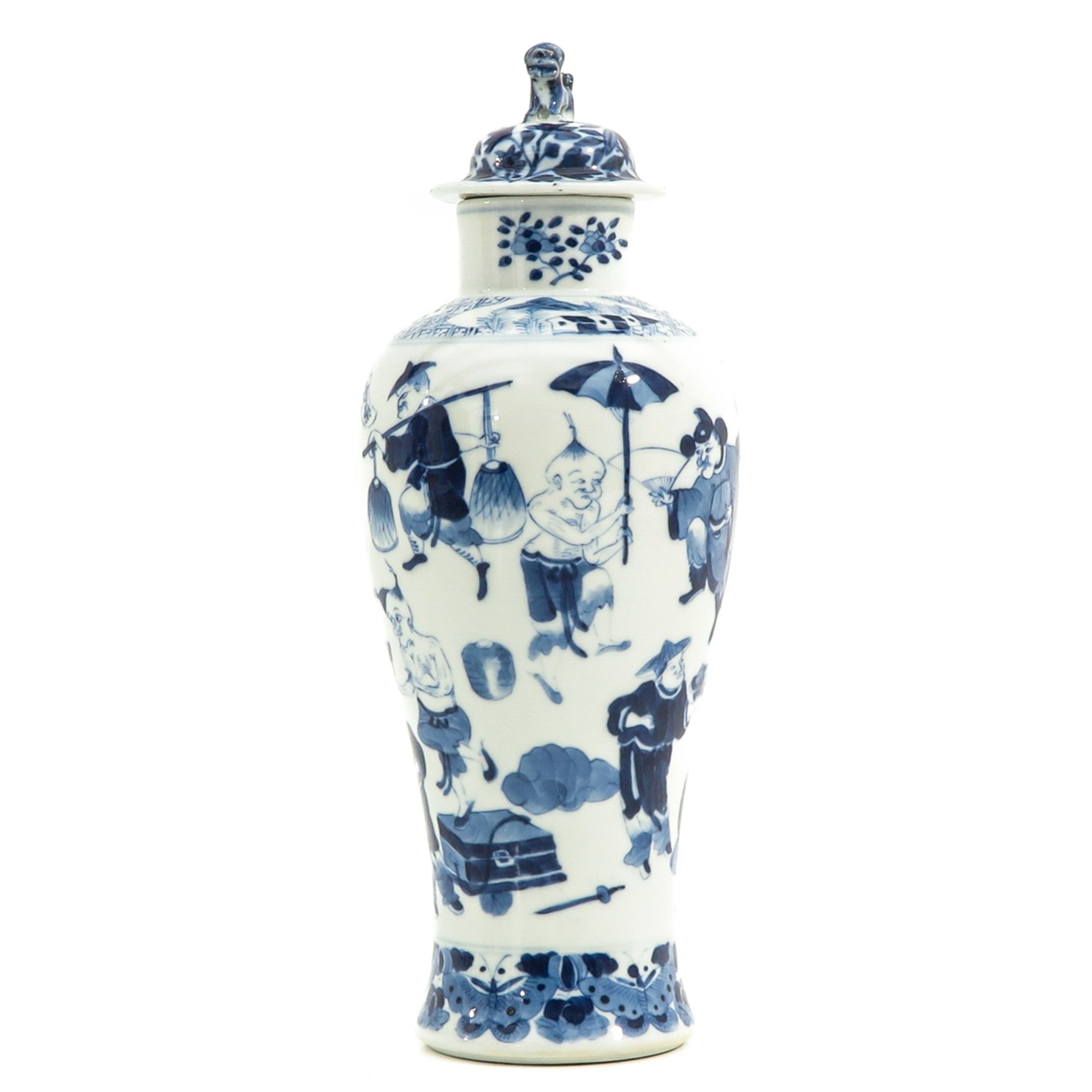 A Blue and White Garniture Vase - Image 4 of 10